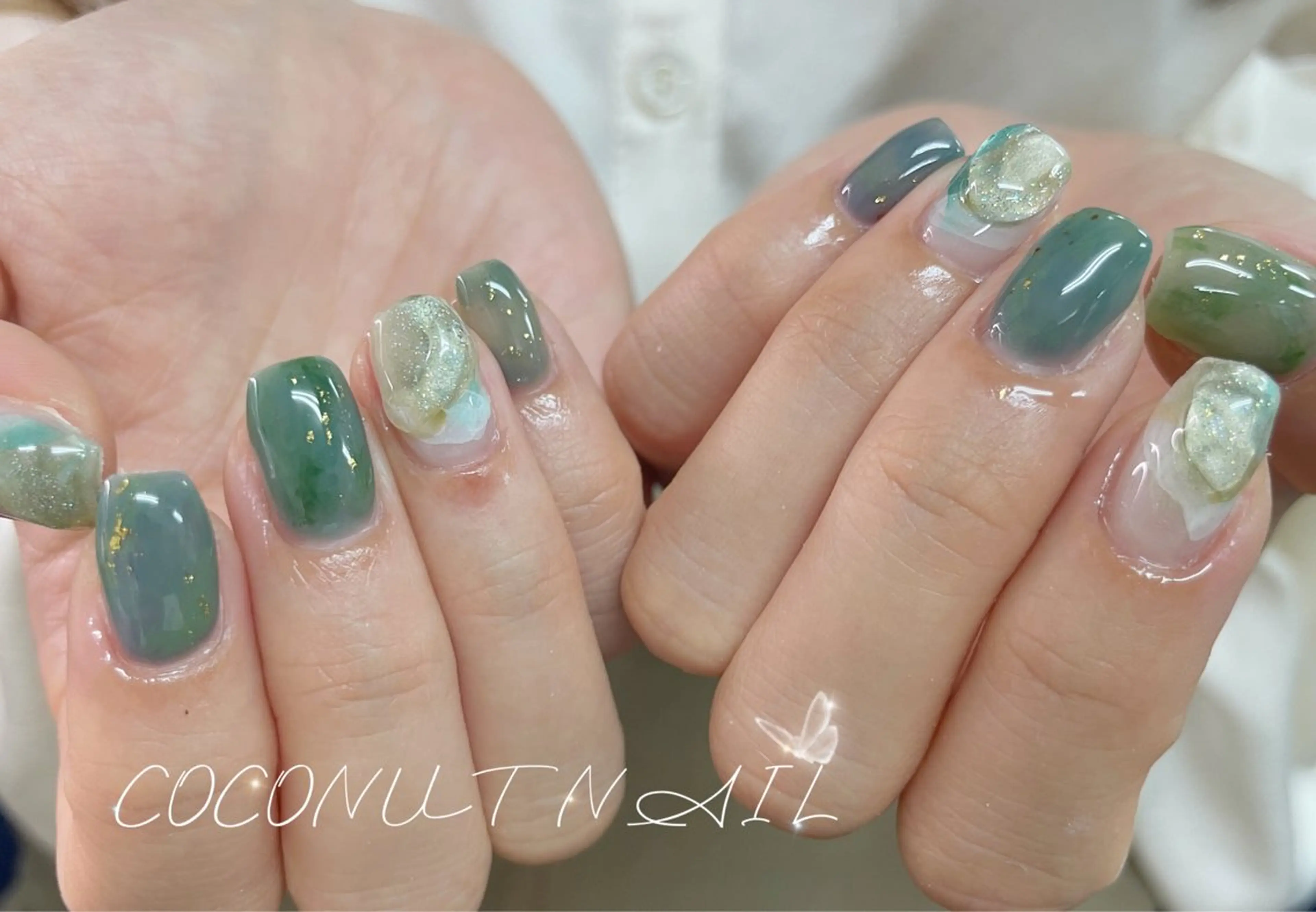 ネイル べっ甲ネイル フレンチネイル キラキラネイル マグネットネイル 大理石ネイル(マーブル) ハンドネイル 神田 ココナッツのネイルデザイン
