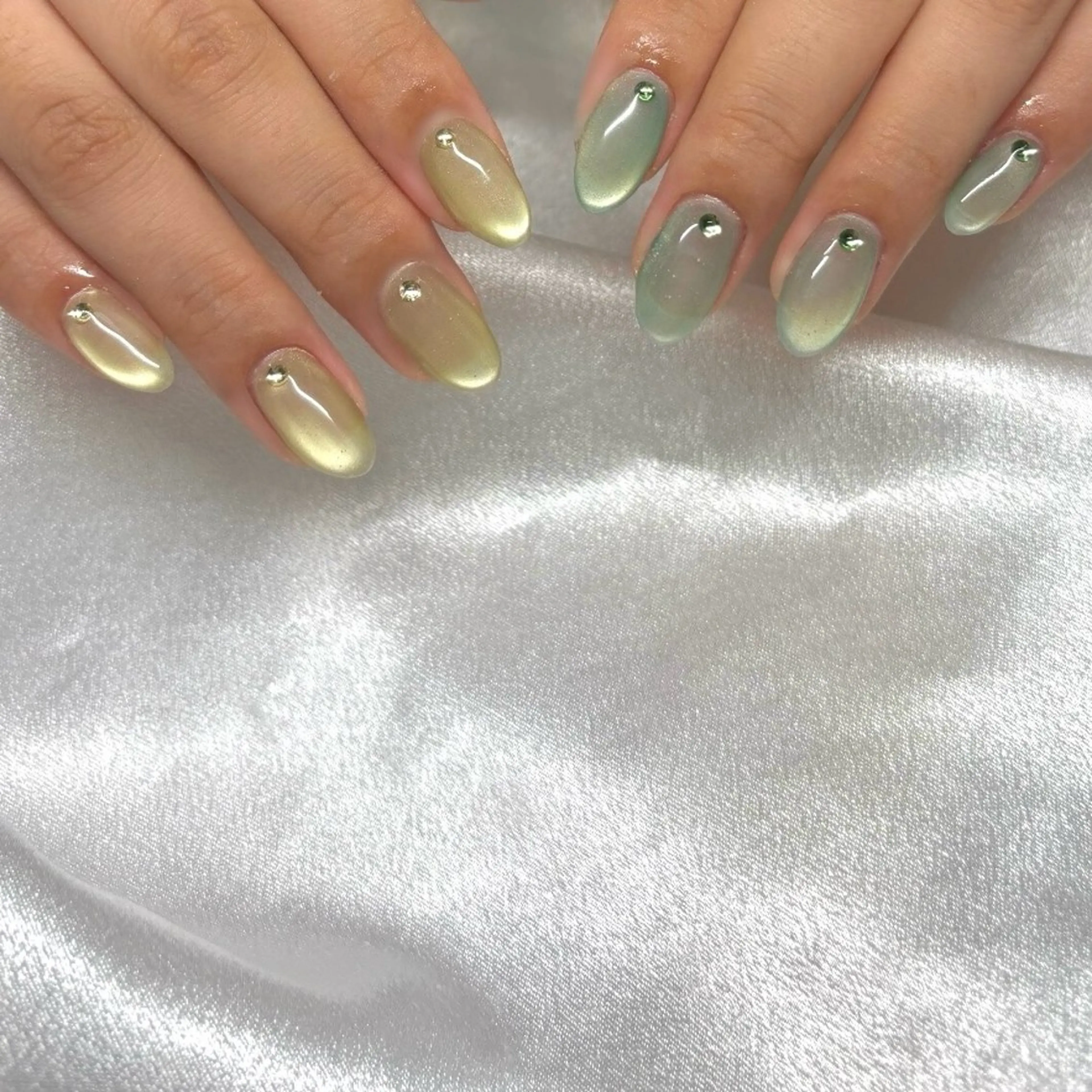 ネイル 中元 月のネイルデザイン