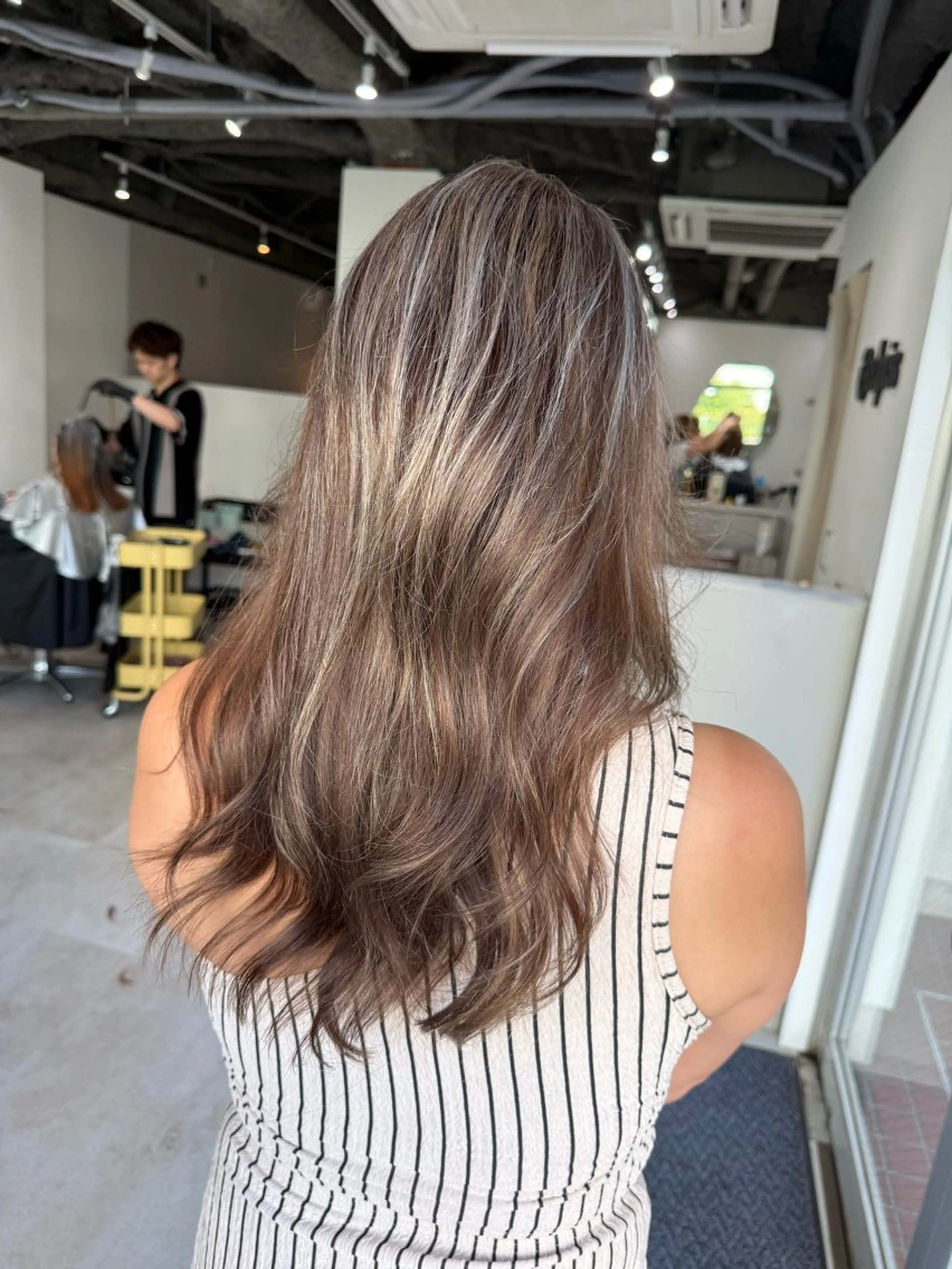 ロング カラー カット ヘアカラー トリートメント 白髪女性専門店竹内 涼乃のヘアスタイル