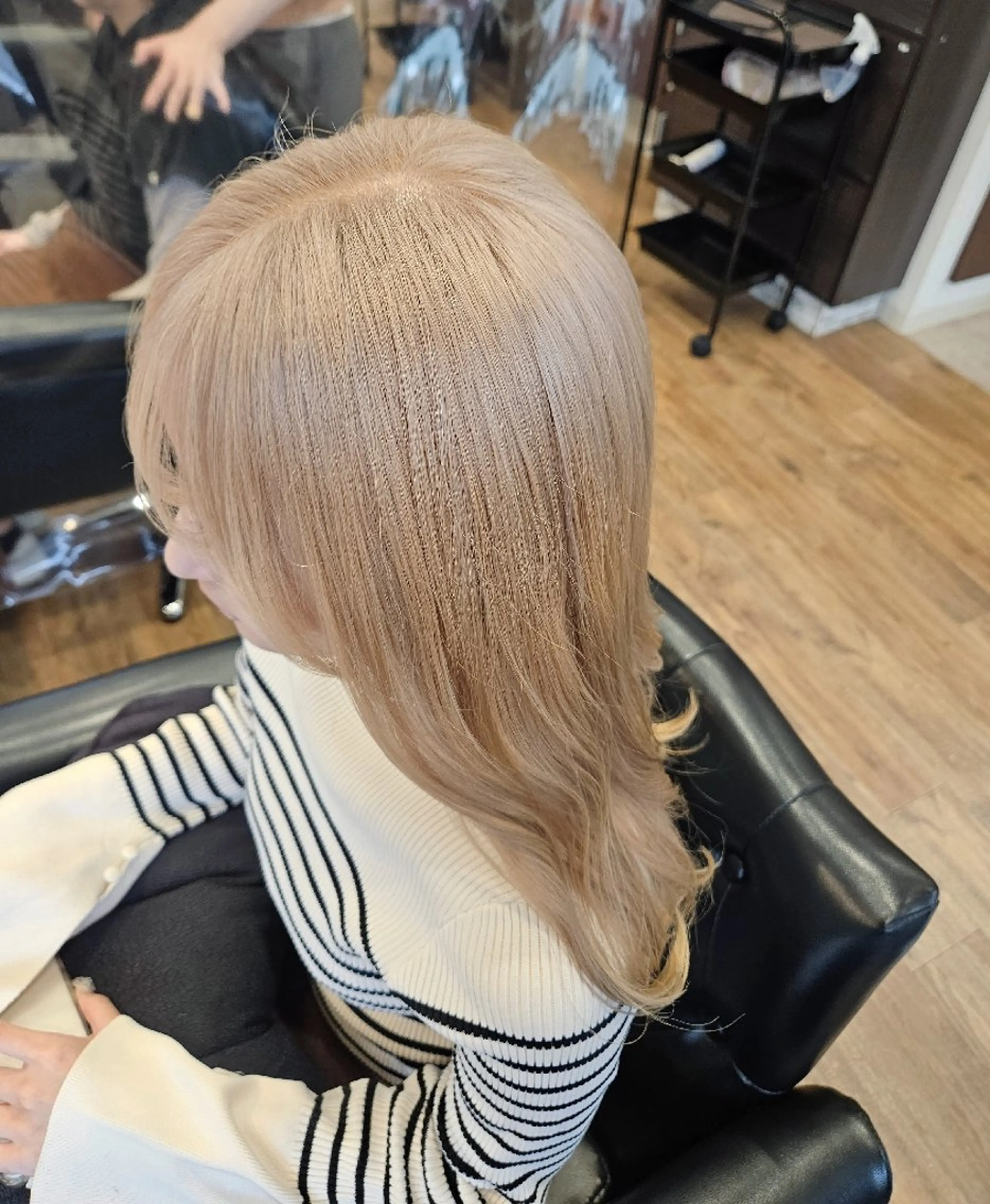 セミロング カラー 関口 友菜のヘアスタイル