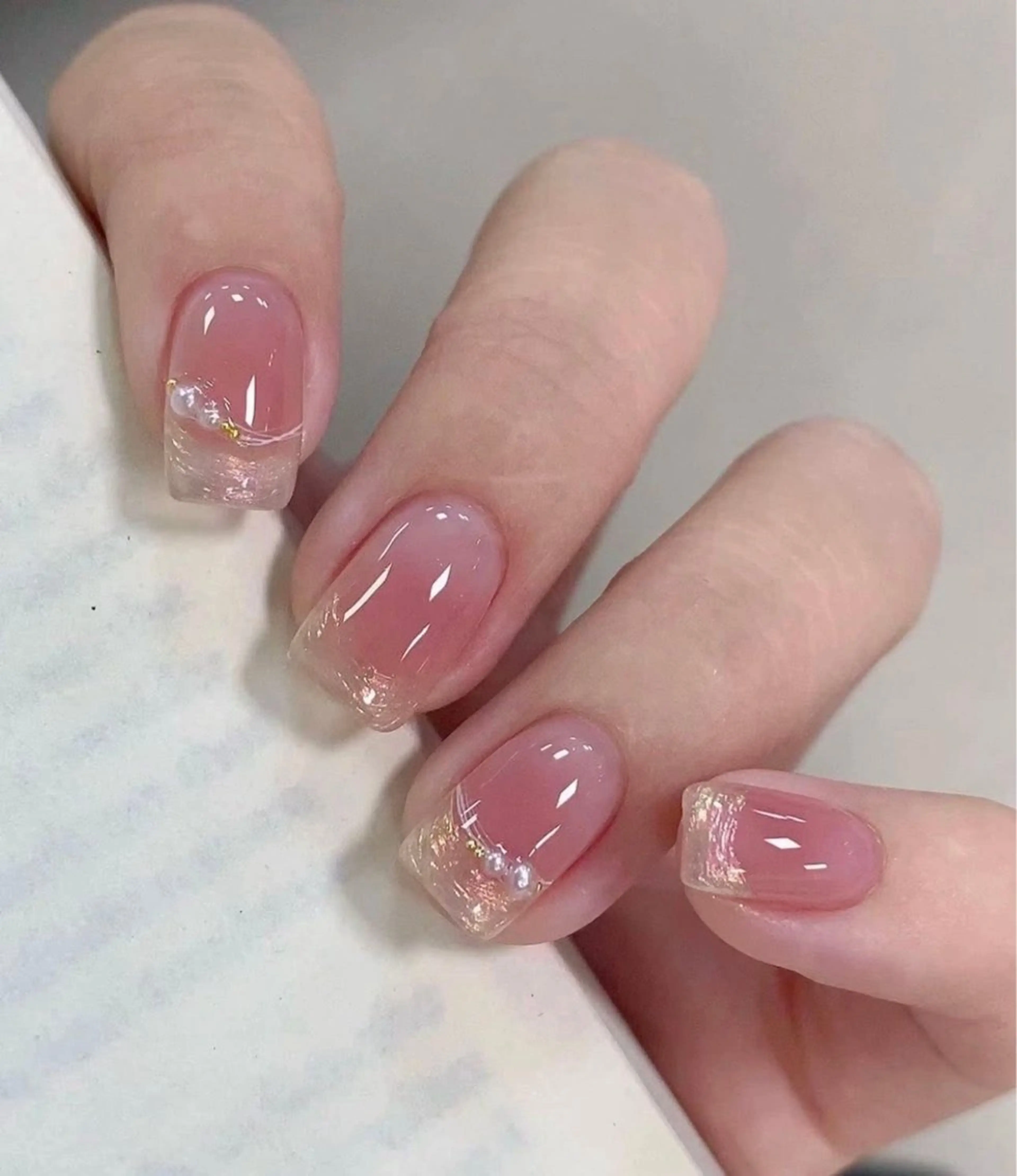 ネイル ハンドネイル T. Leeのネイルデザイン