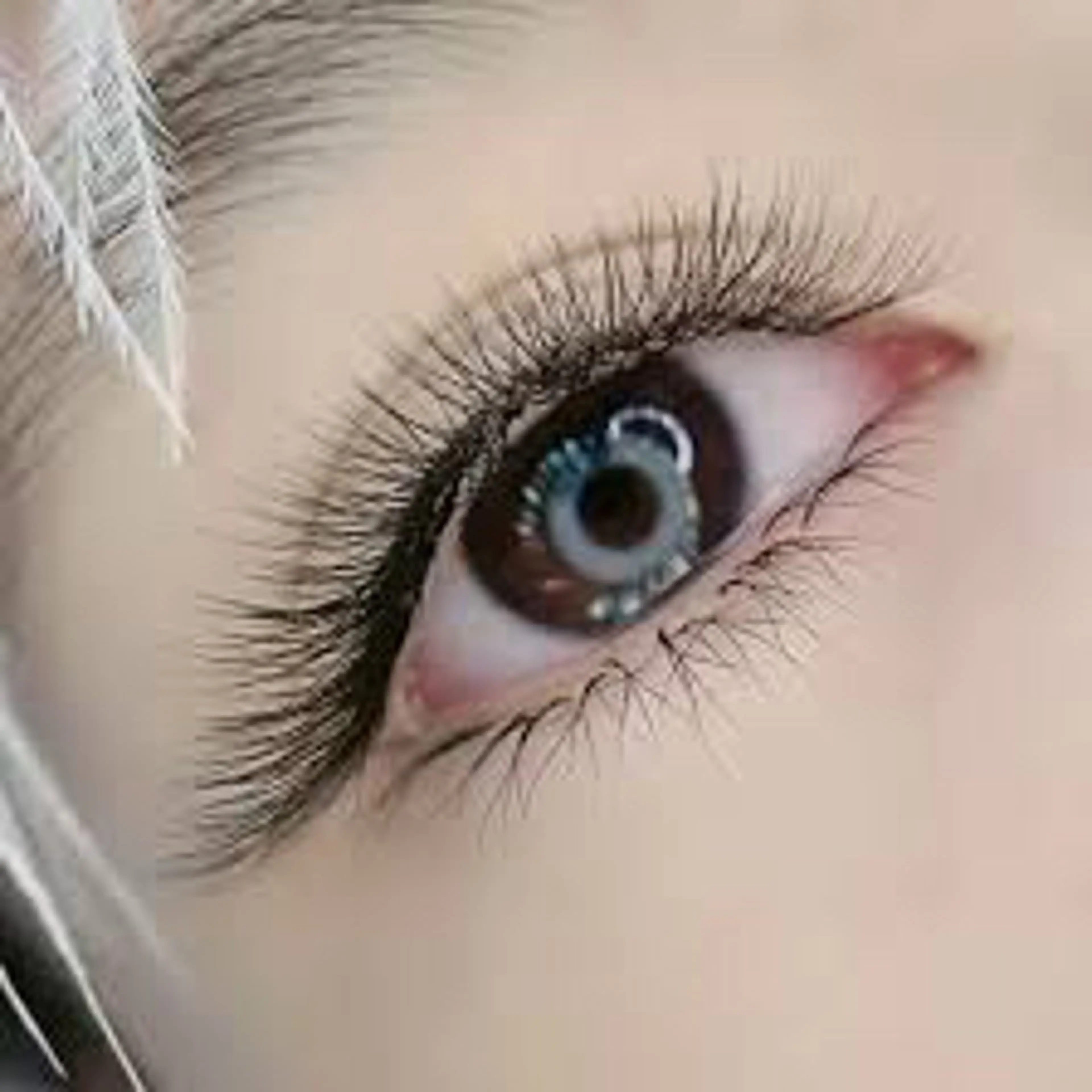 マツエク・マツパ M B Y所属・M B Y エムビワイのマツエク・マツパデザイン