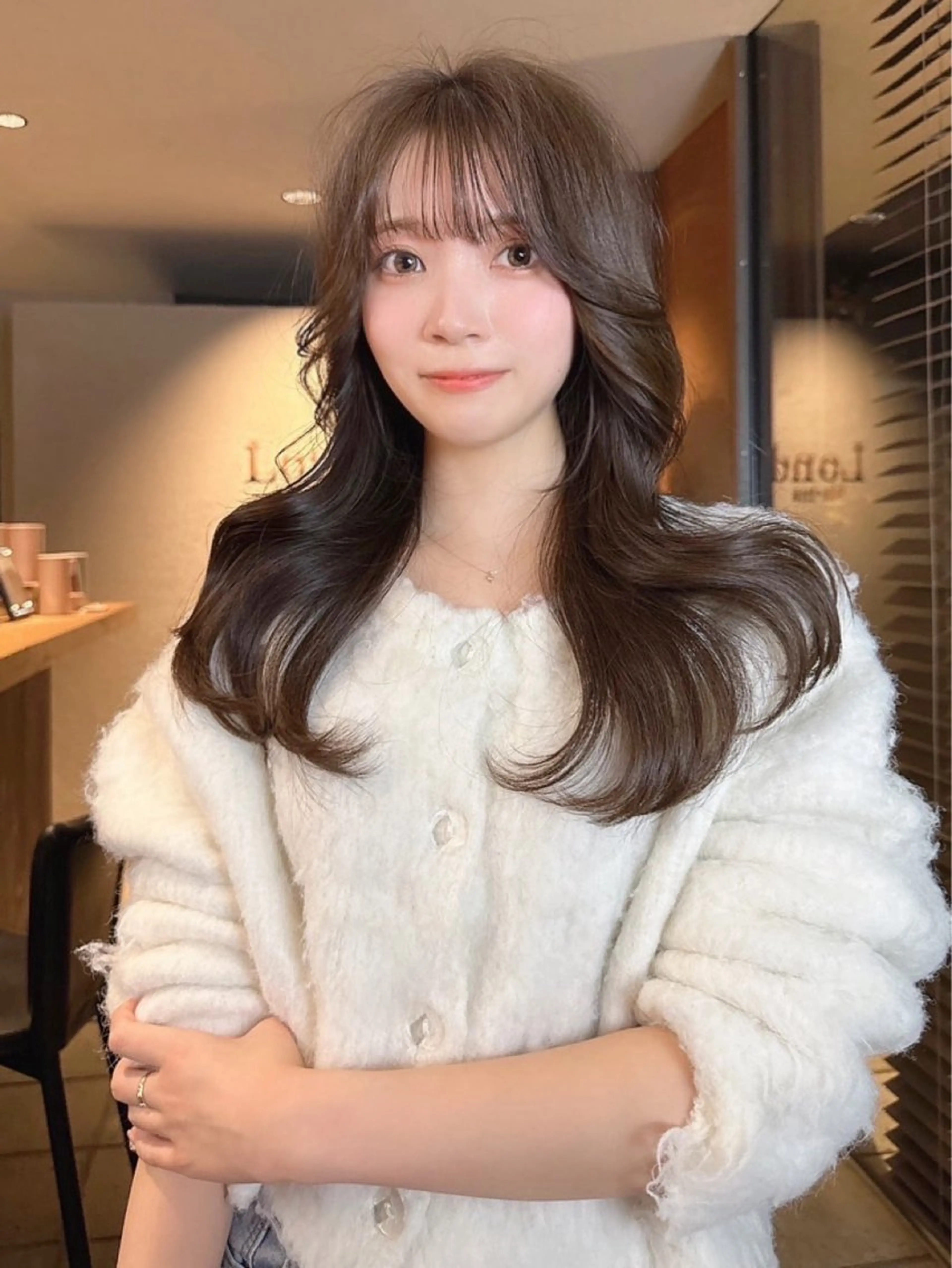 カラー ベージュカラー オリーブベージュ ヘアカラー トリートメント 水光艶カラー/ 艶ブリーチ/颯のヘアスタイル