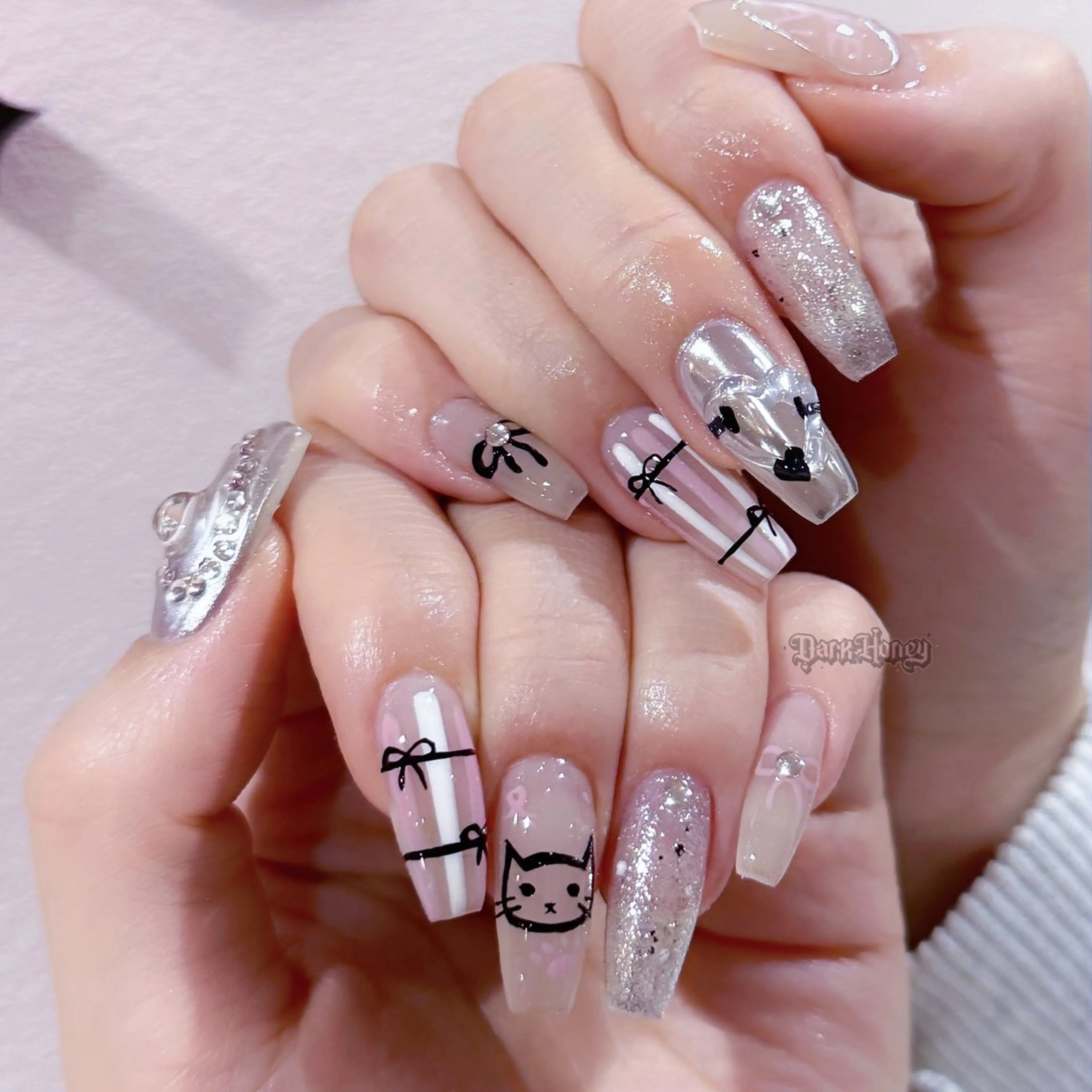 ネイル ハンドネイル Dark honey スカルプ専門原宿店のネイルデザイン