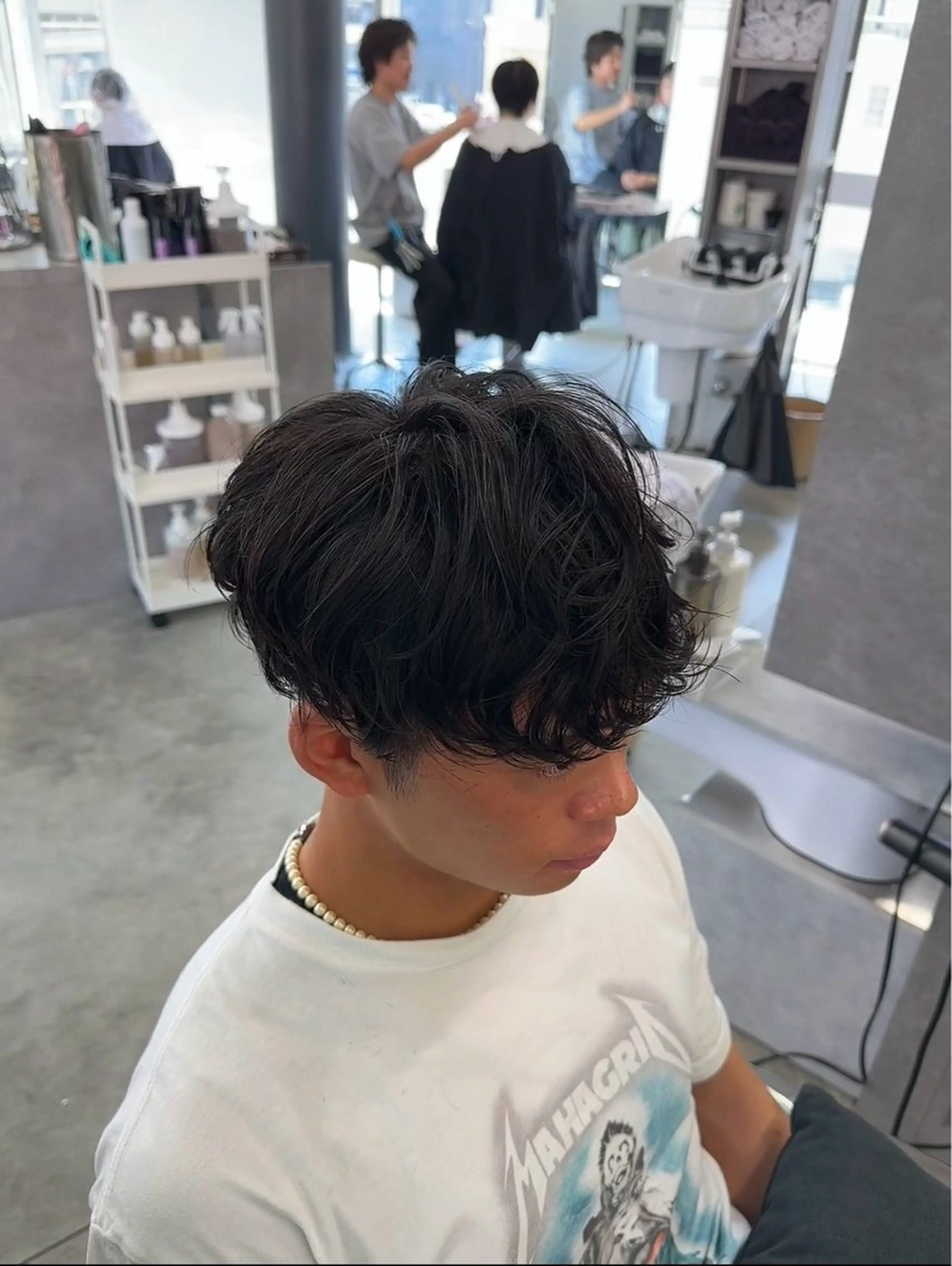 メンズ センターパート メンズパーマ 渡辺 良城のヘアスタイル