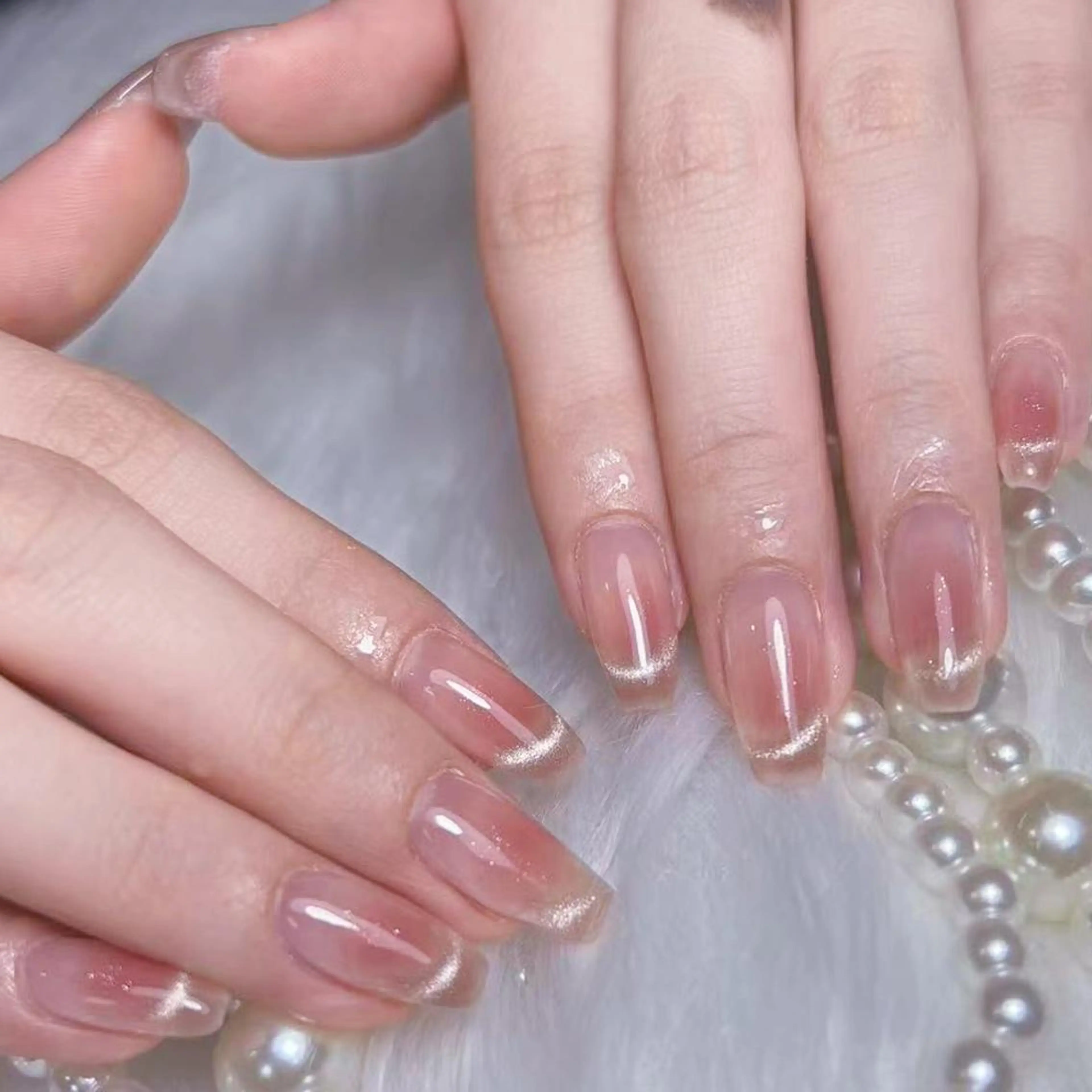 ネイル アートネイル オーロラネイル ガーリー キラキラネイル 韓国ネイル ハンドネイル ハンドケア DIAMOND 💅のネイルデザイン