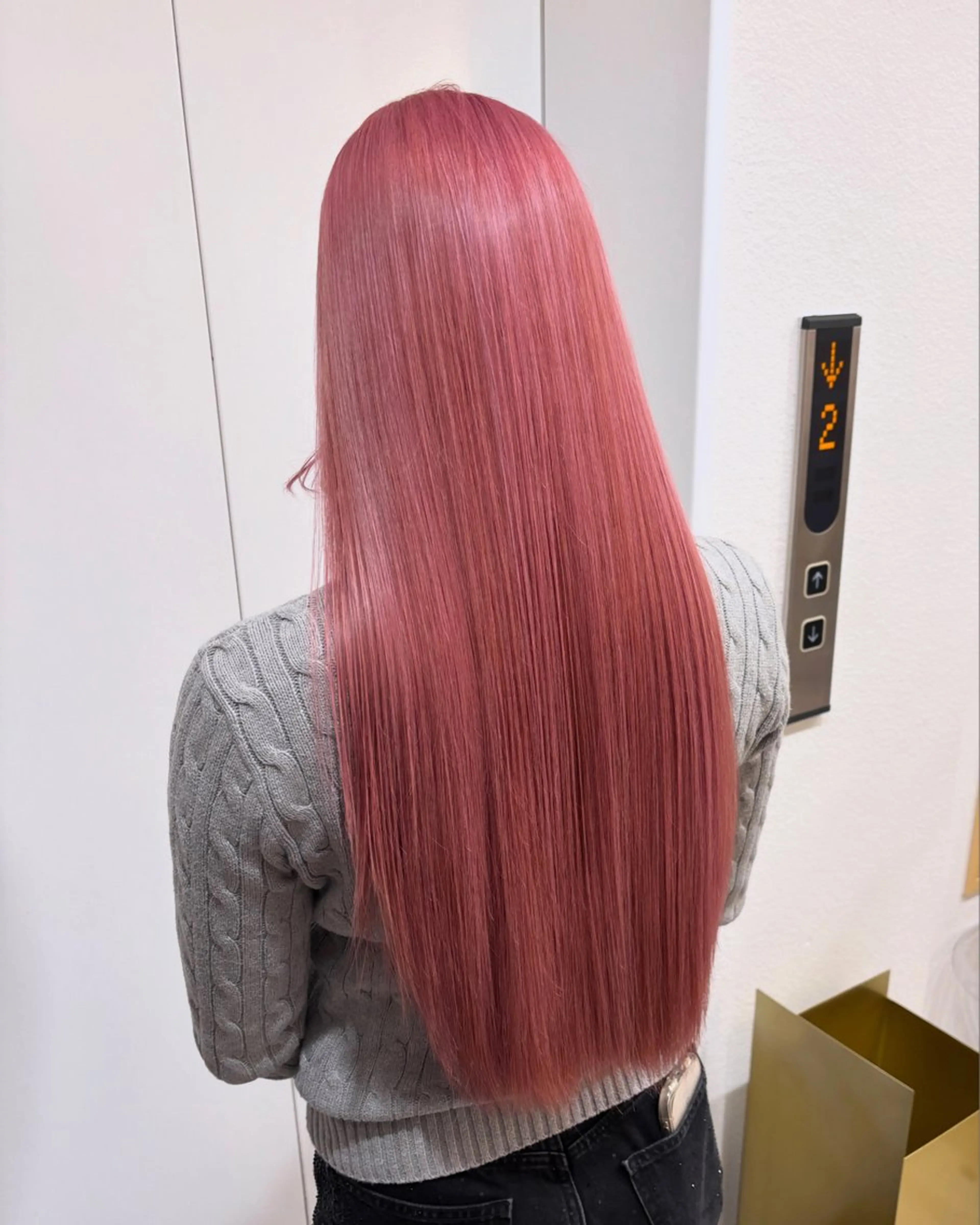 【圧倒的うるツヤ💎】人気No.2👑ケアブリーチ＋透明感カラー＋バイカルテ5stepトリートメントの写真