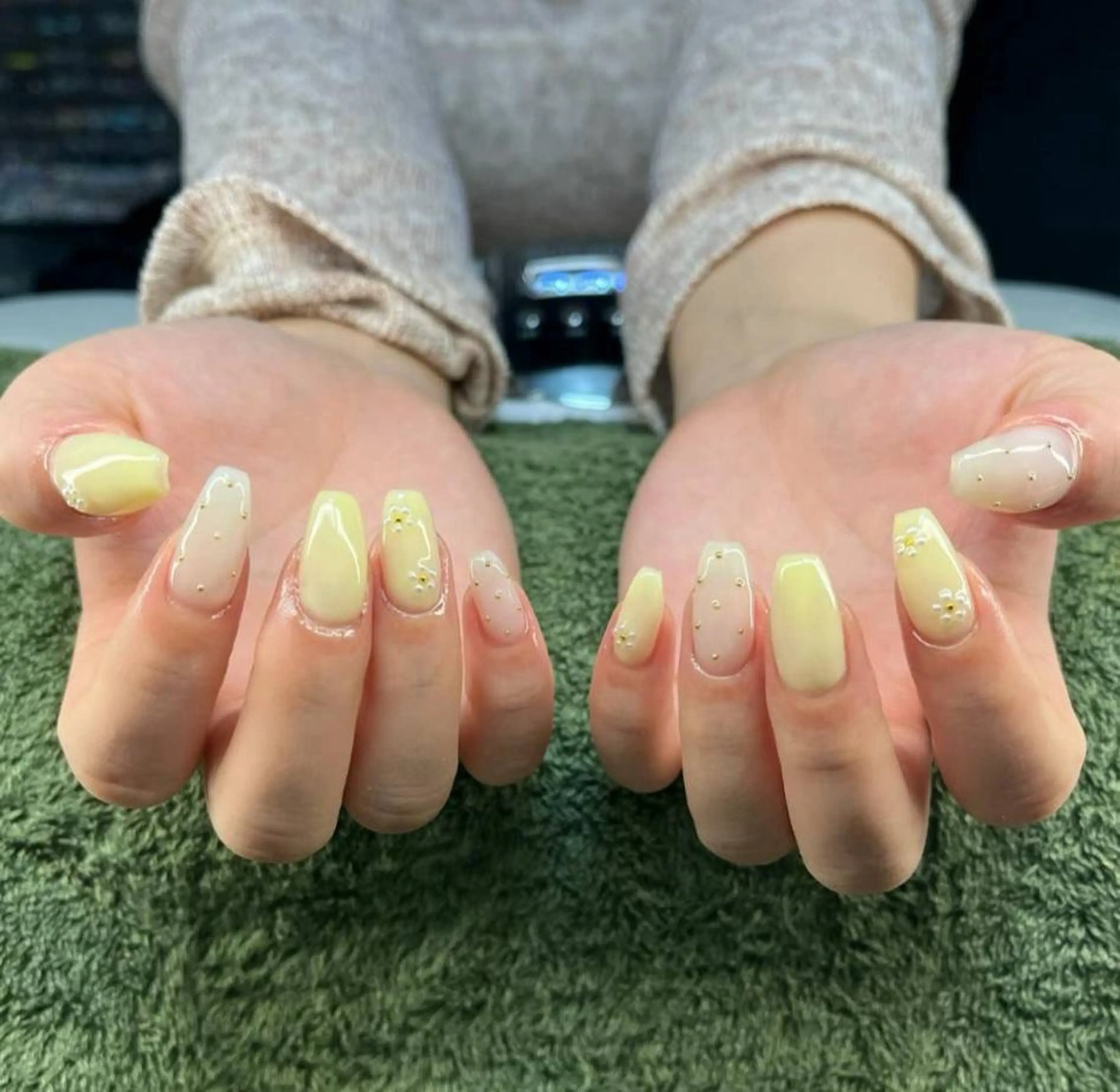 ネイル ハンドネイル フットネイル MHR nailのネイルデザイン