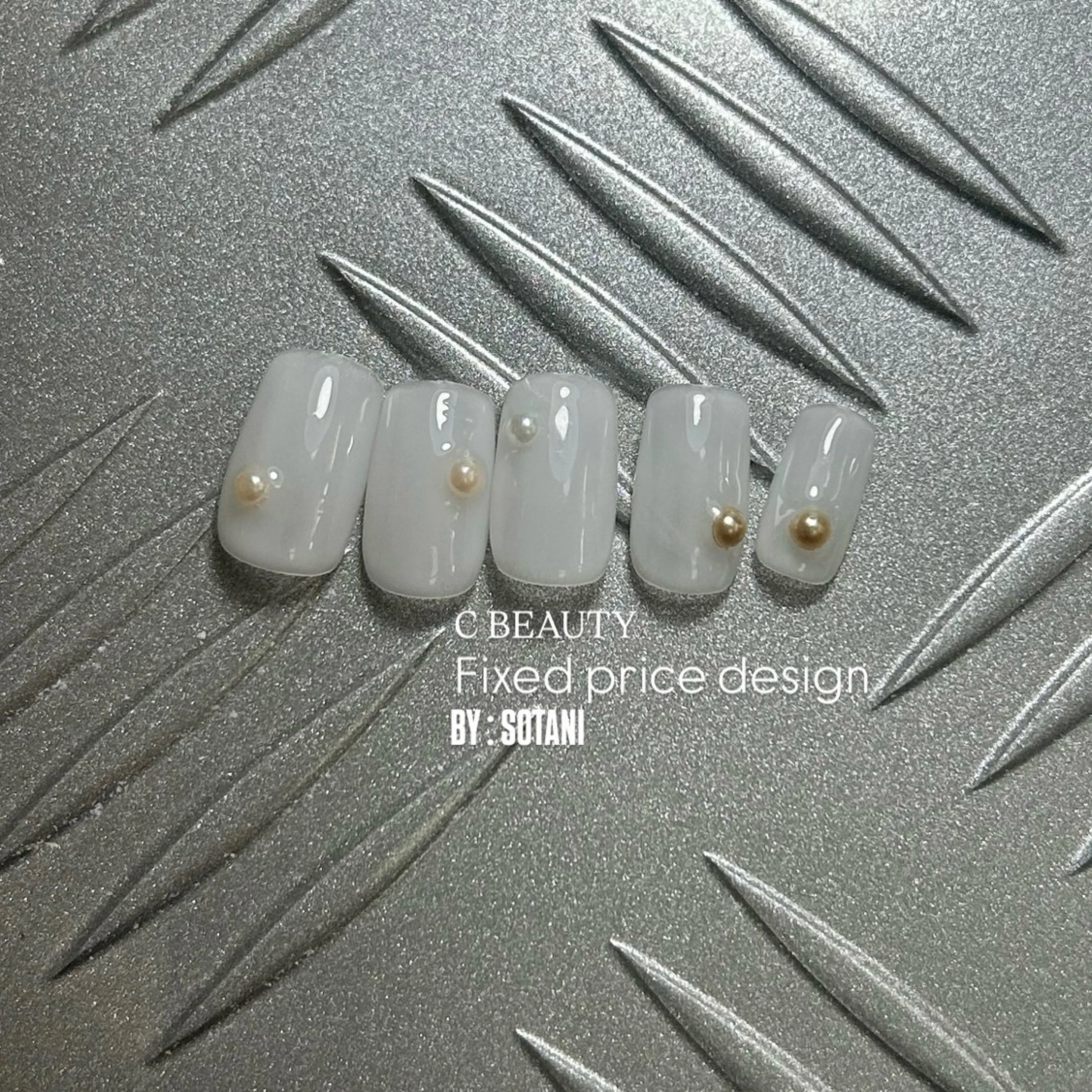 ネイル シンプルネイル C BEAUTY／ KAEDEのネイルデザイン