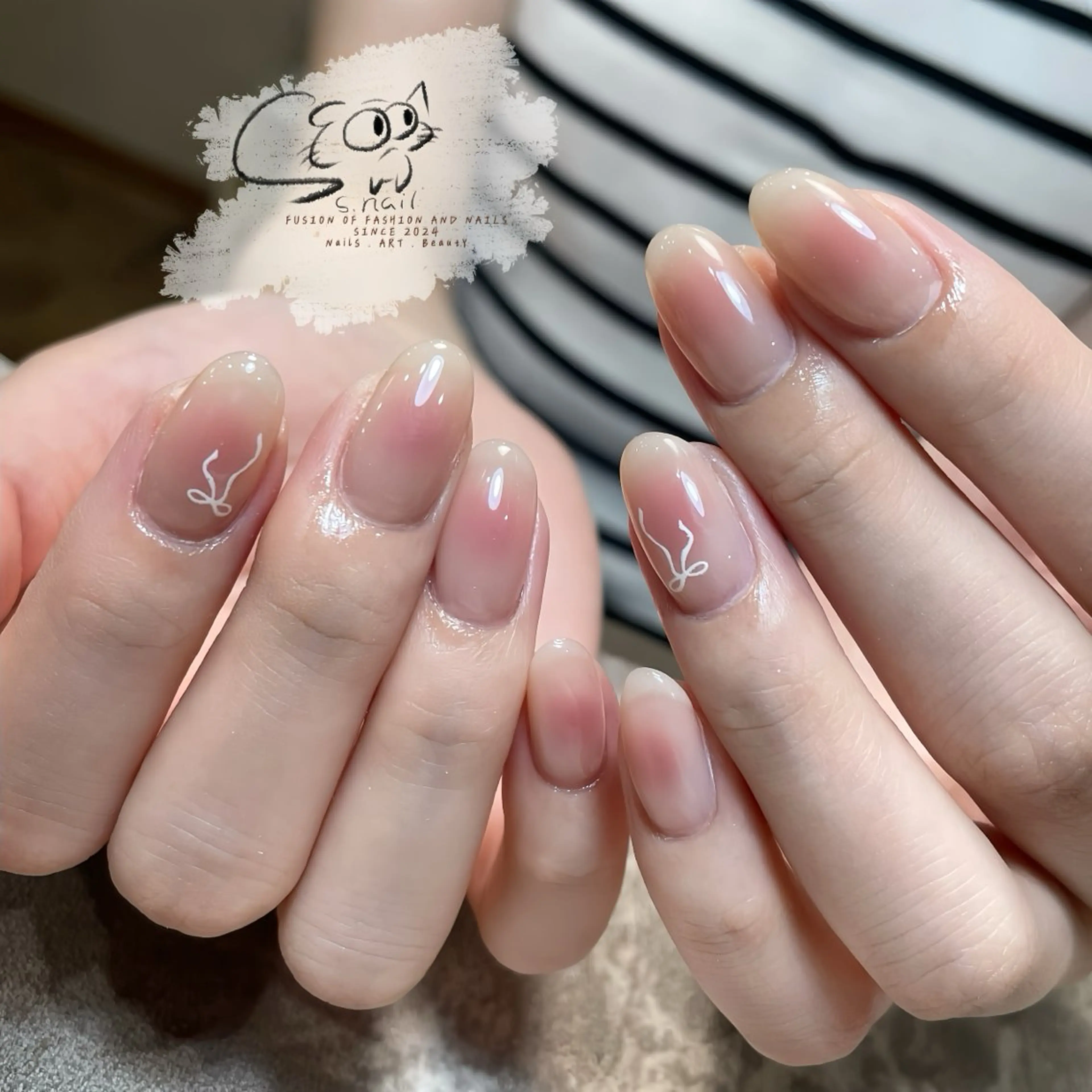ネイル チークネイル フレンチネイル グラデーション マグネットネイル ワンカラーネイル ハンドネイル S.nail所属・S.nail _のネイルデザイン