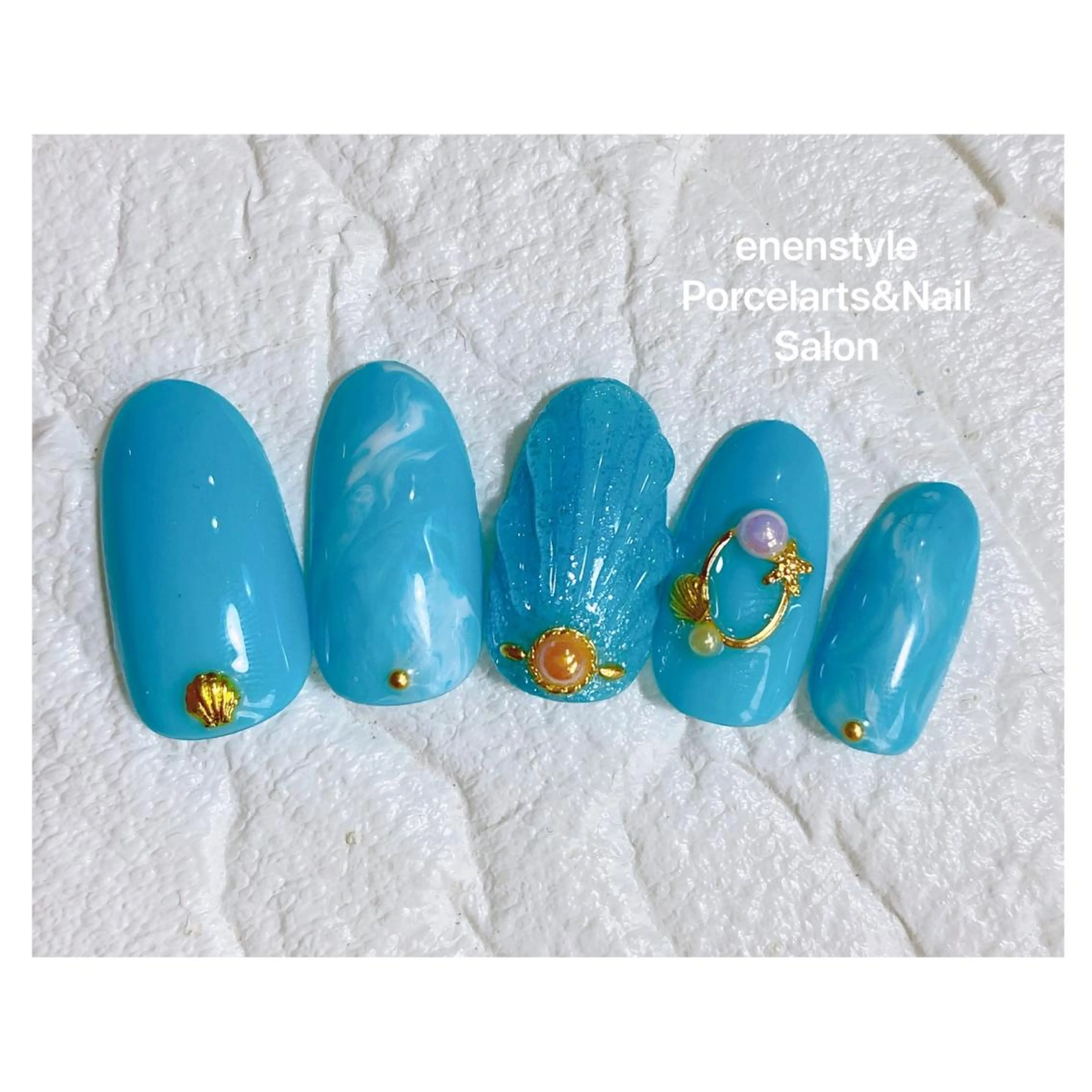 ミディアム ネイル 👑enen style👑のネイルデザイン