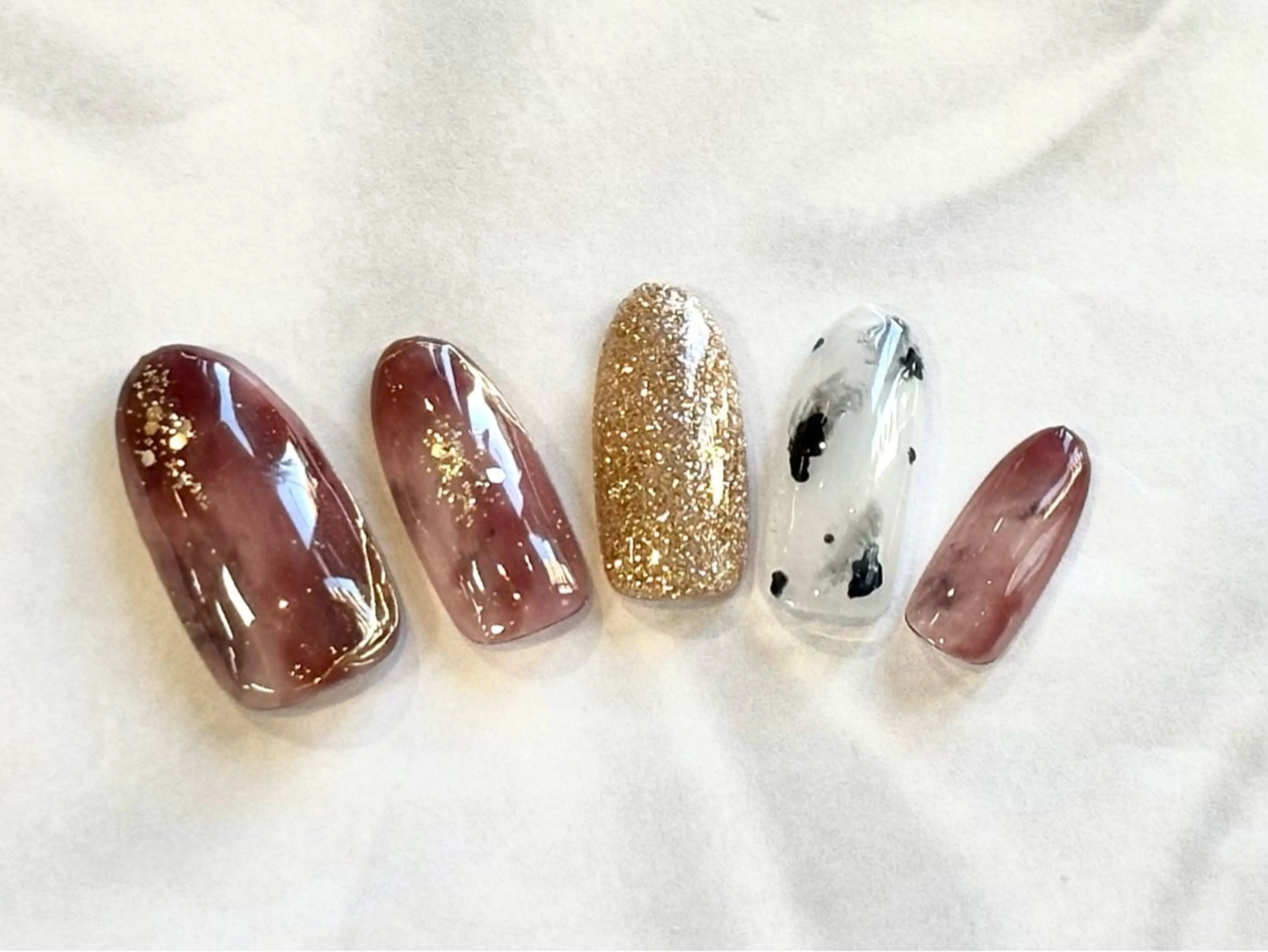 ネイル ニュアンスネイル ハンドネイル 秋山 香穂のネイルデザイン