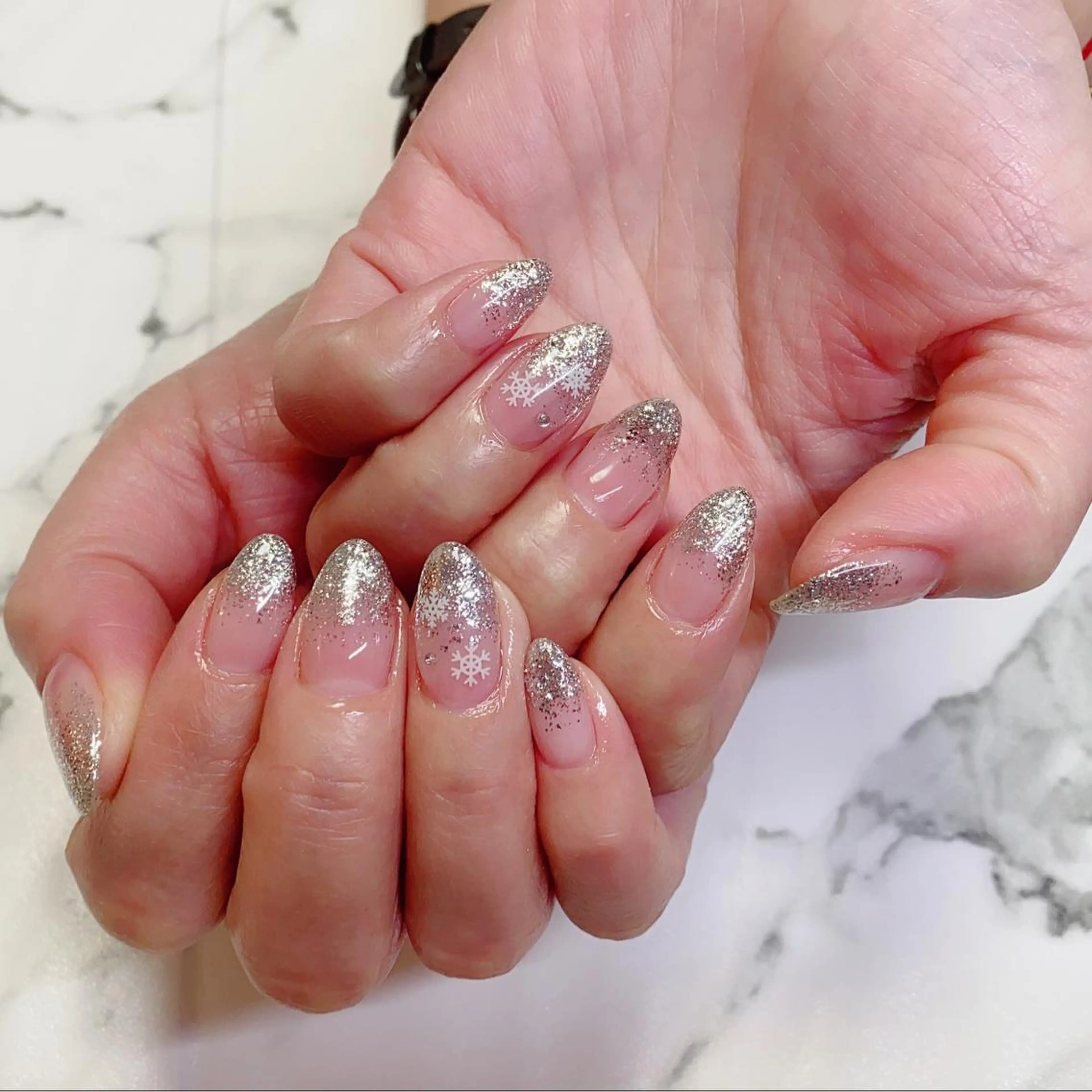 カラー ネイル アートネイル Q Free nailsのネイルデザイン