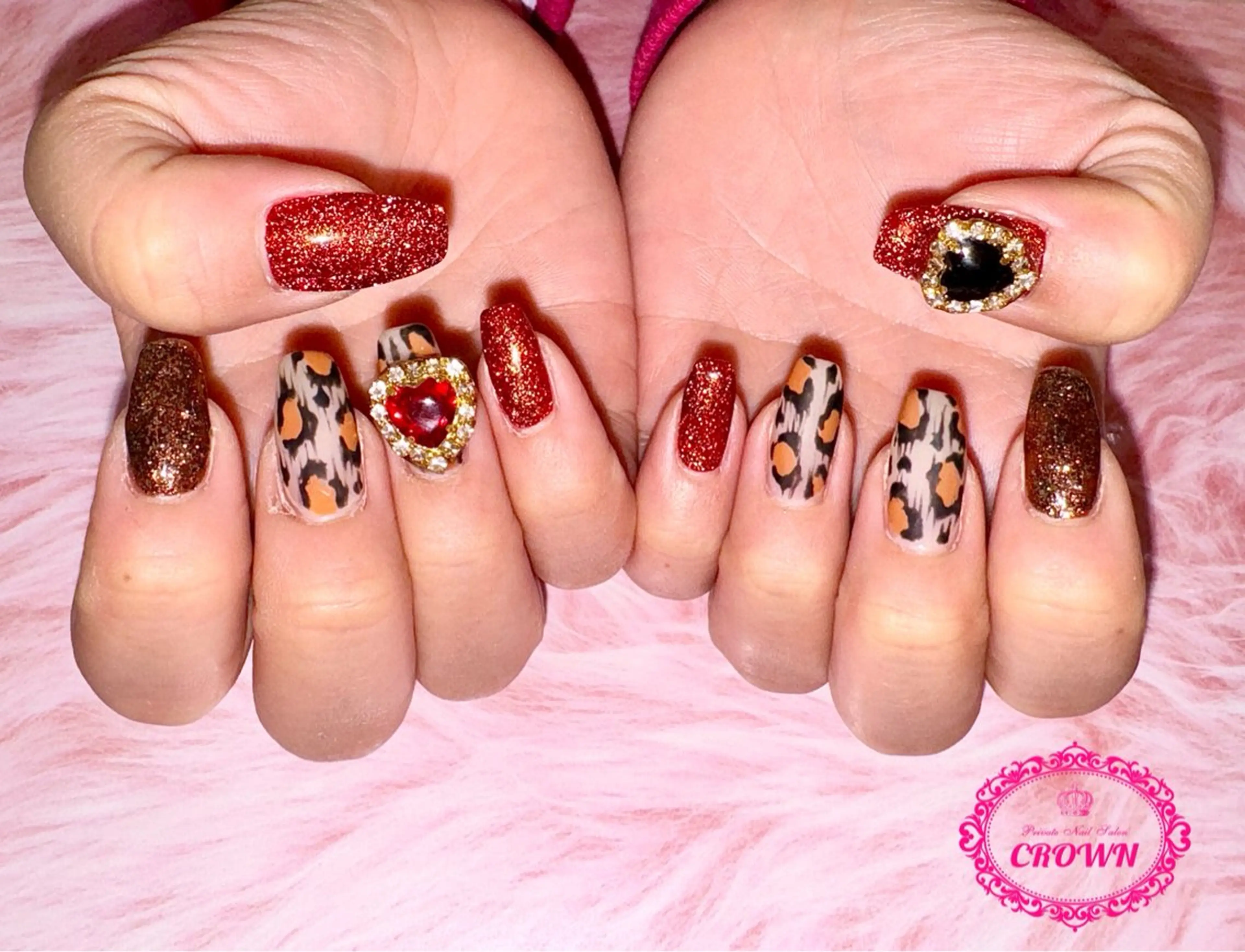 ネイル CROWN プライベートサロンのネイルデザイン