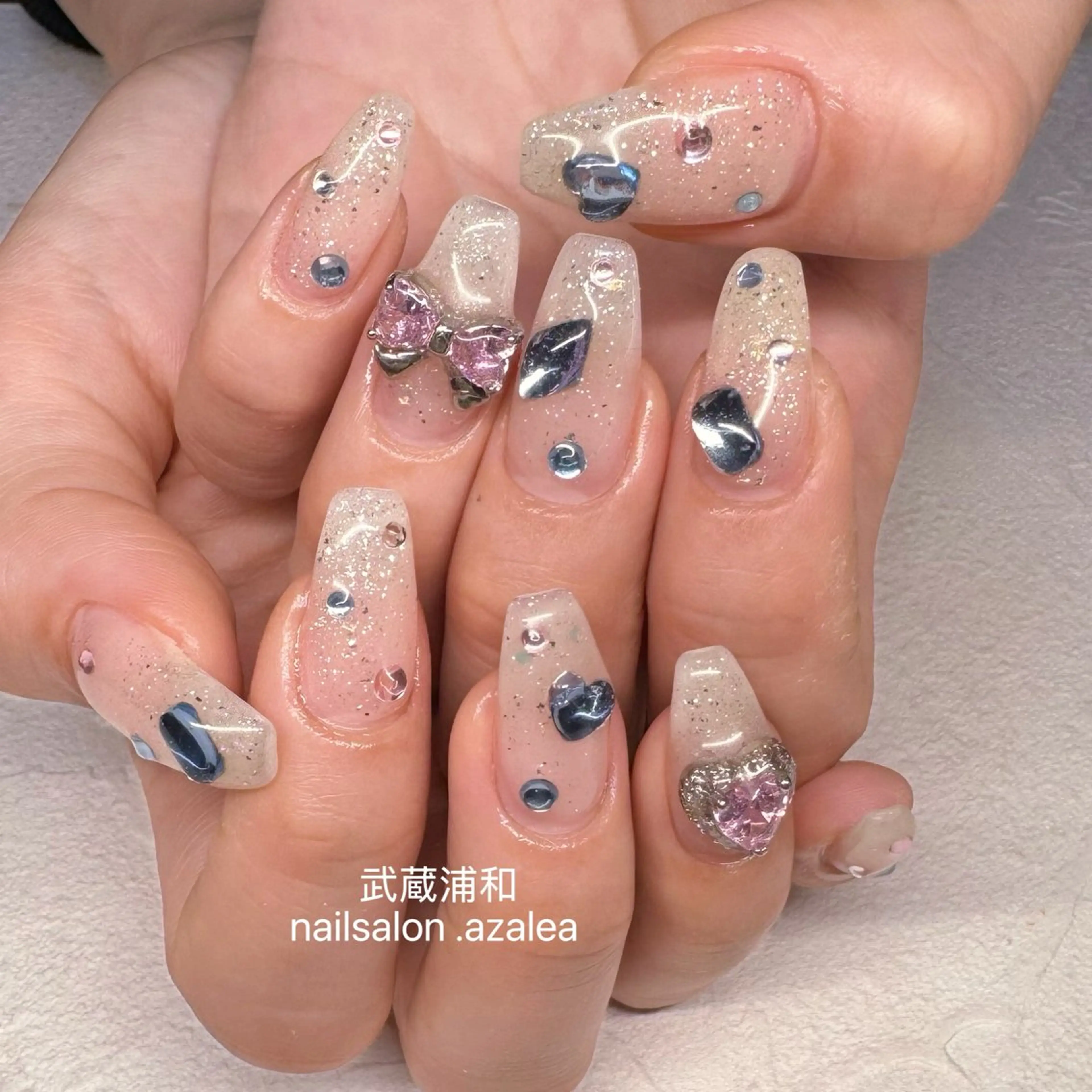 ネイル ハンドネイル R inのネイルデザイン