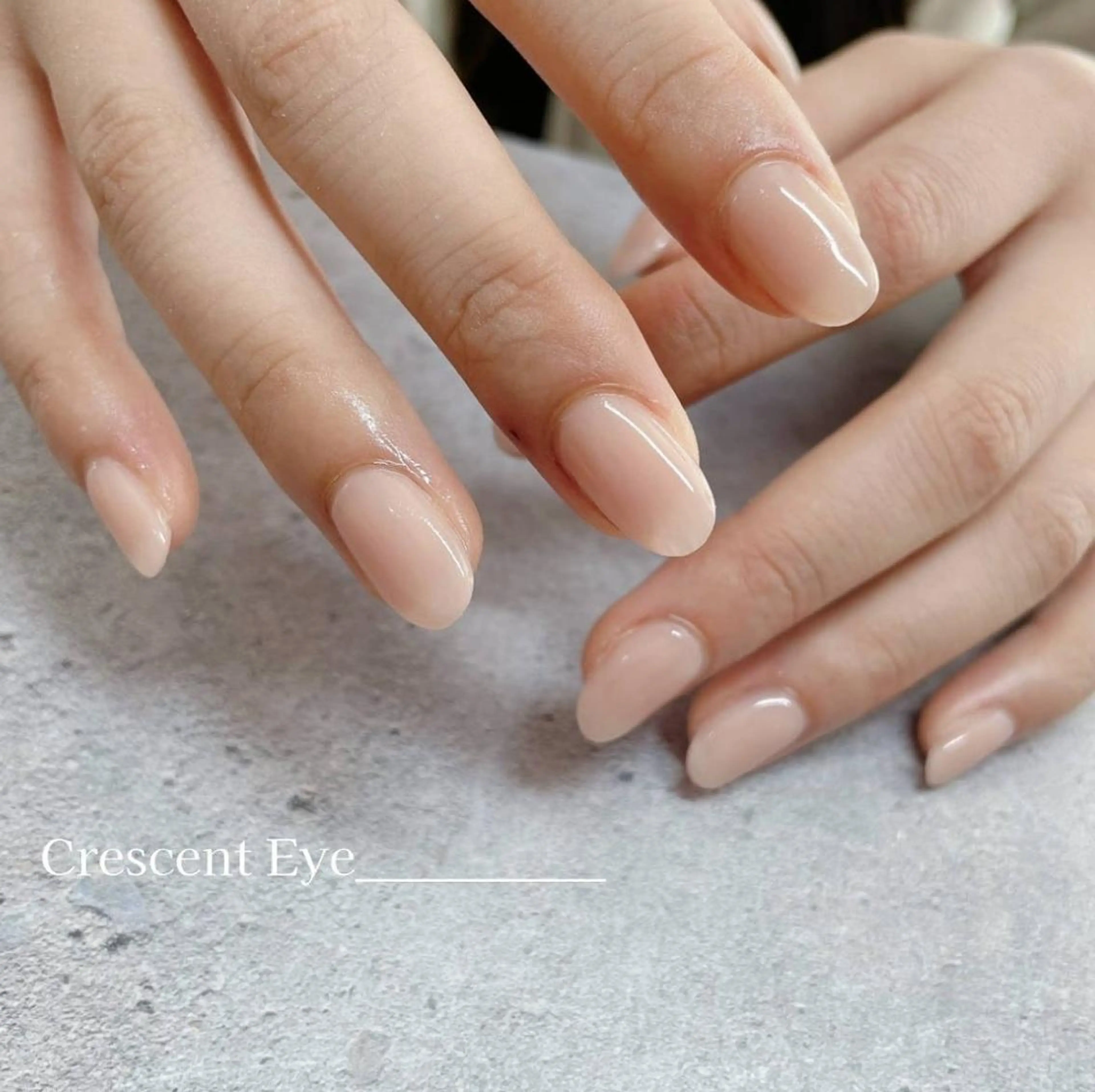 ネイル クレセントアイ MIUのネイルデザイン