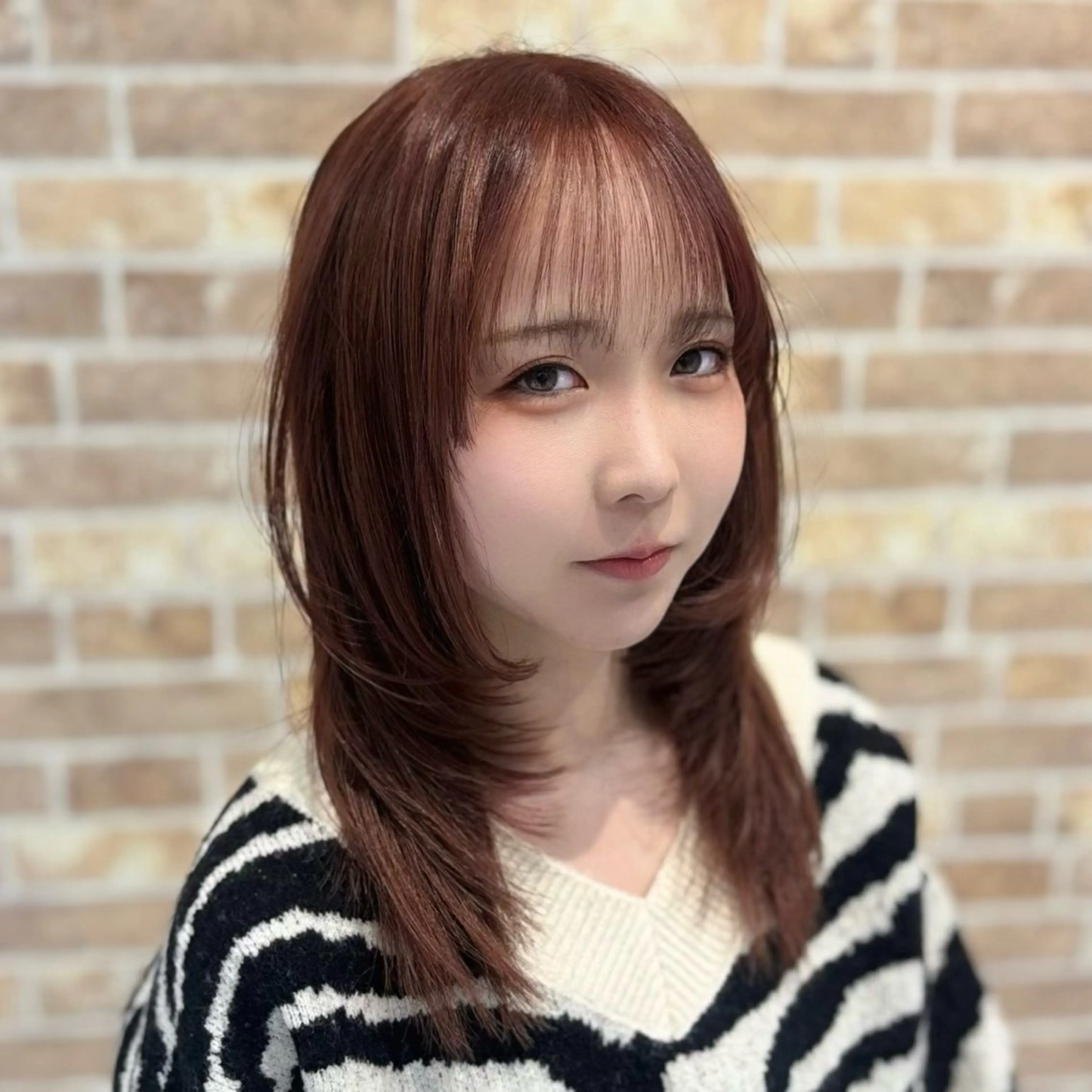 ミディアム カット ヘアカラー トリートメント ヘッドスパ ヘアセット EARTH 中水   怜奈のヘアスタイル