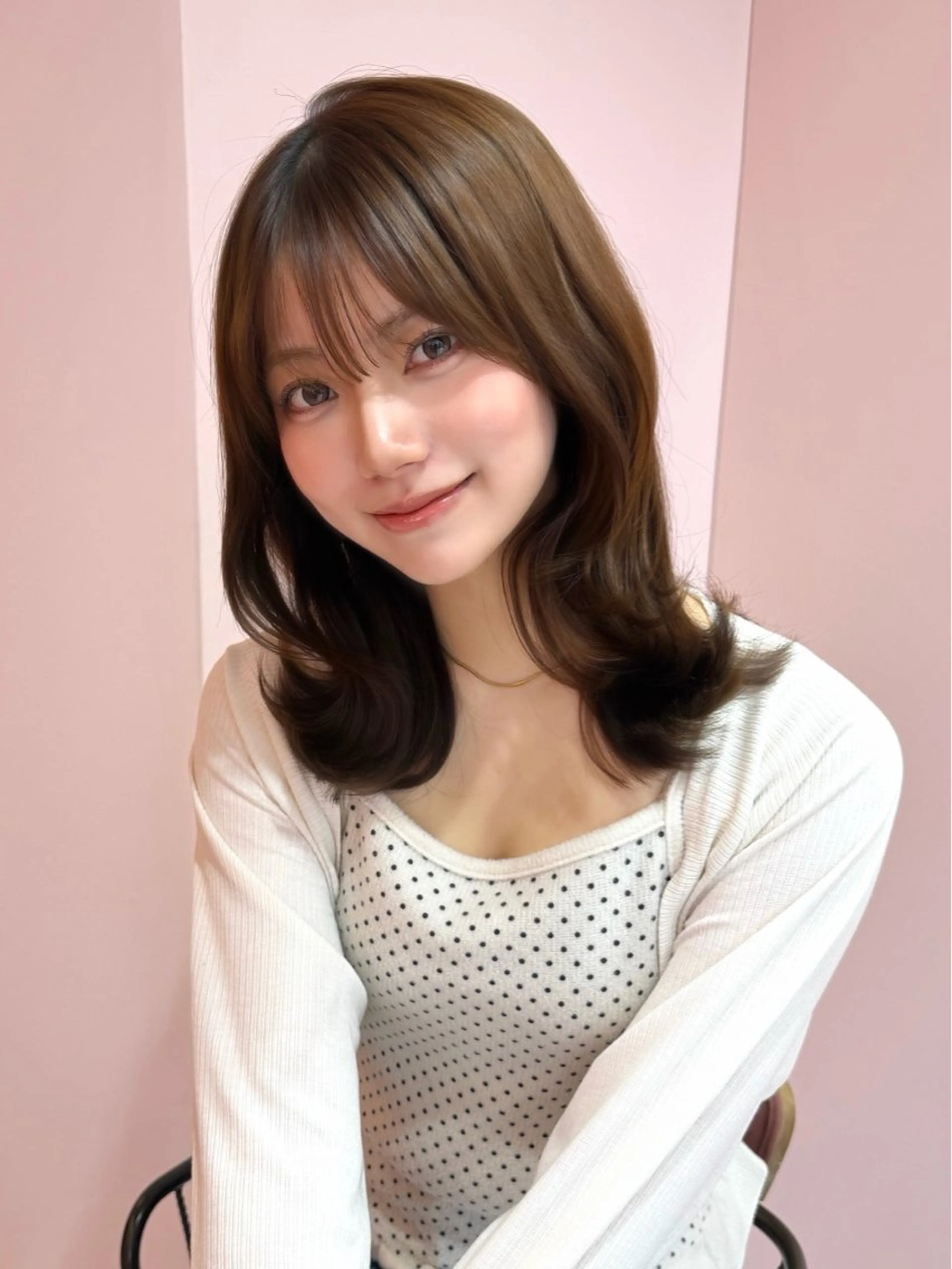 ミディアム チョコレートブラウン くびれヘア 韓国風ヘア カット ヘアカラー トリートメント 韓国girly♡ 渋谷／Ayakaのヘアスタイル