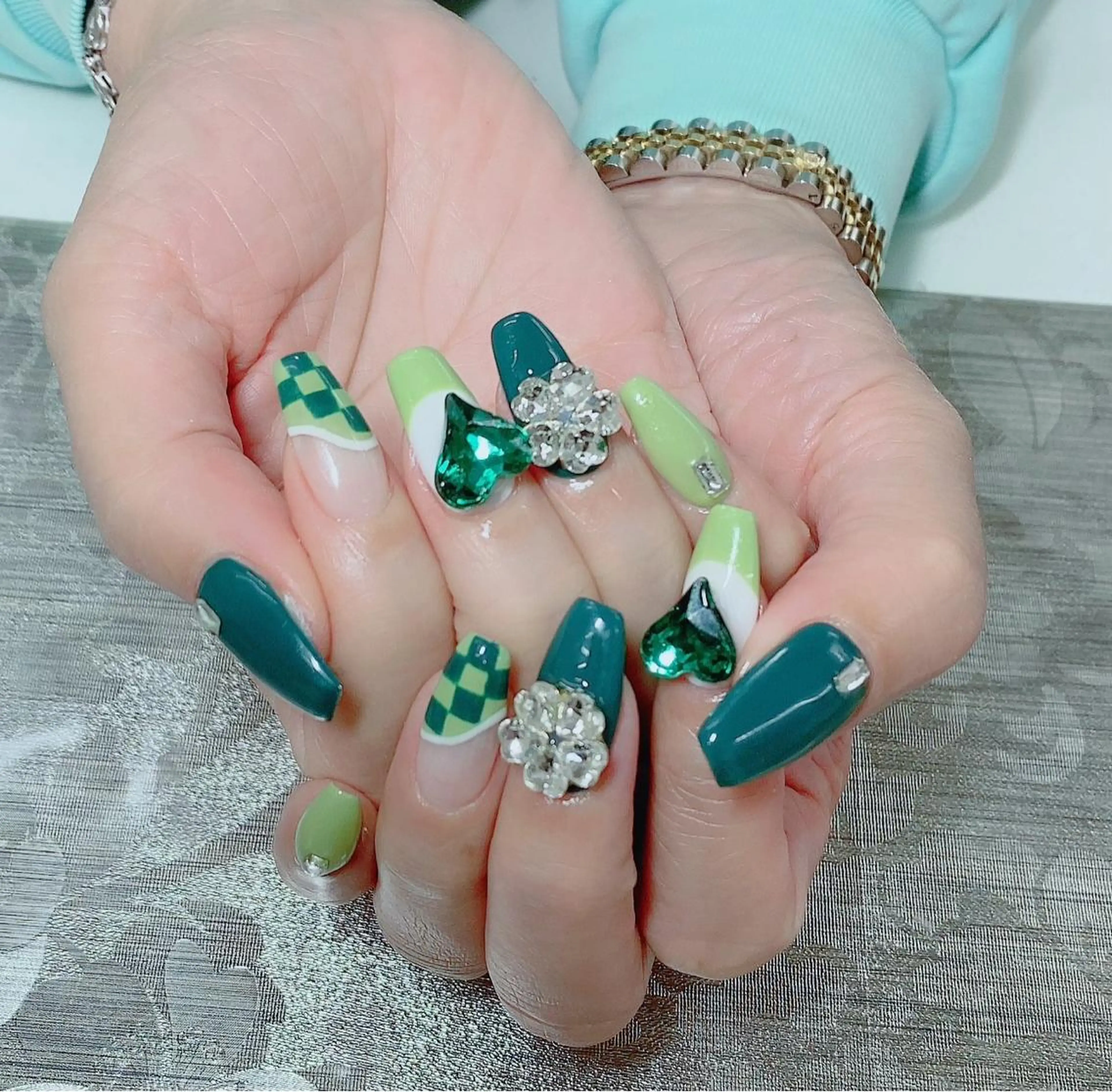 ネイル R salonのネイルデザイン