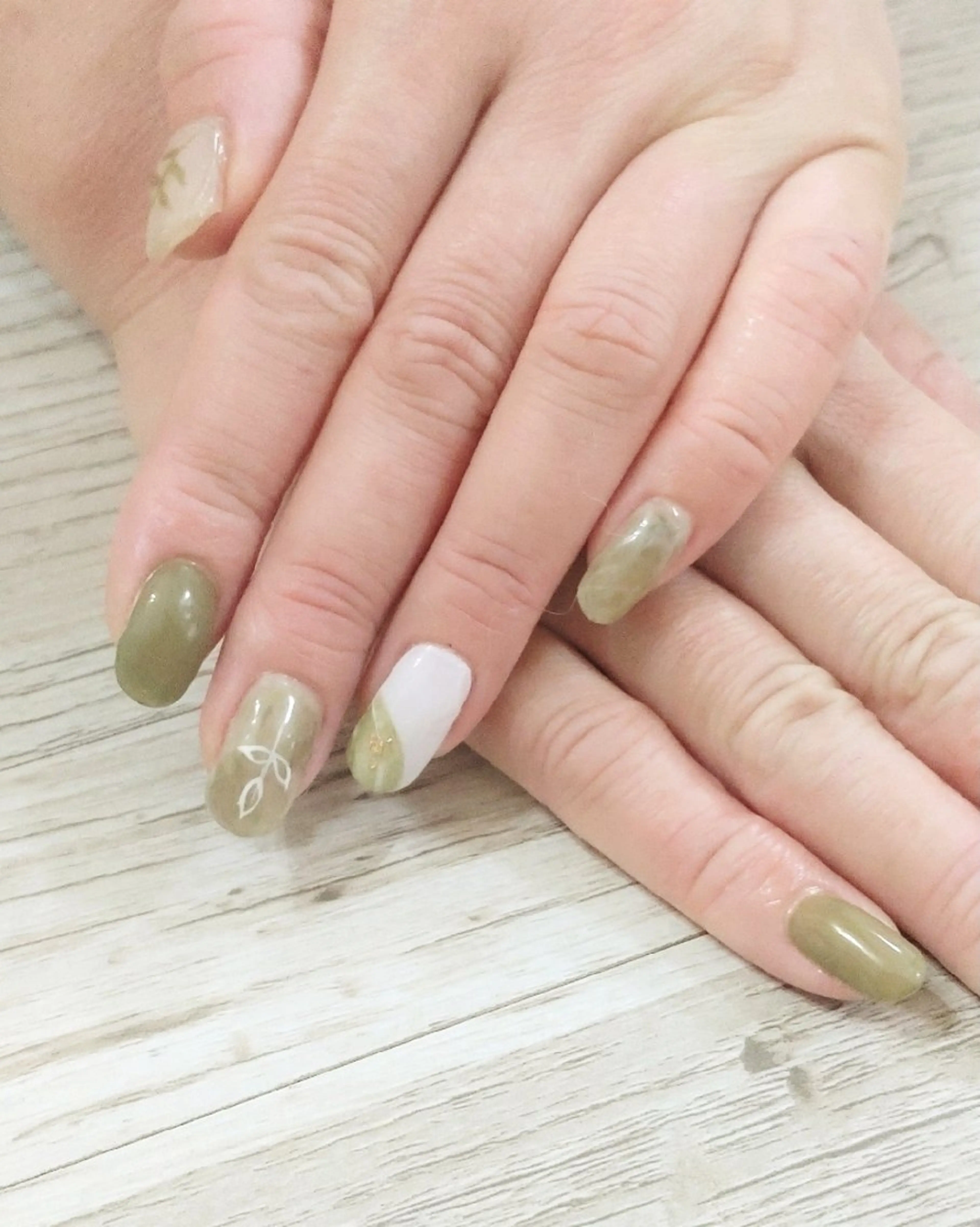 ネイル Nailsalon Latteのネイルデザイン