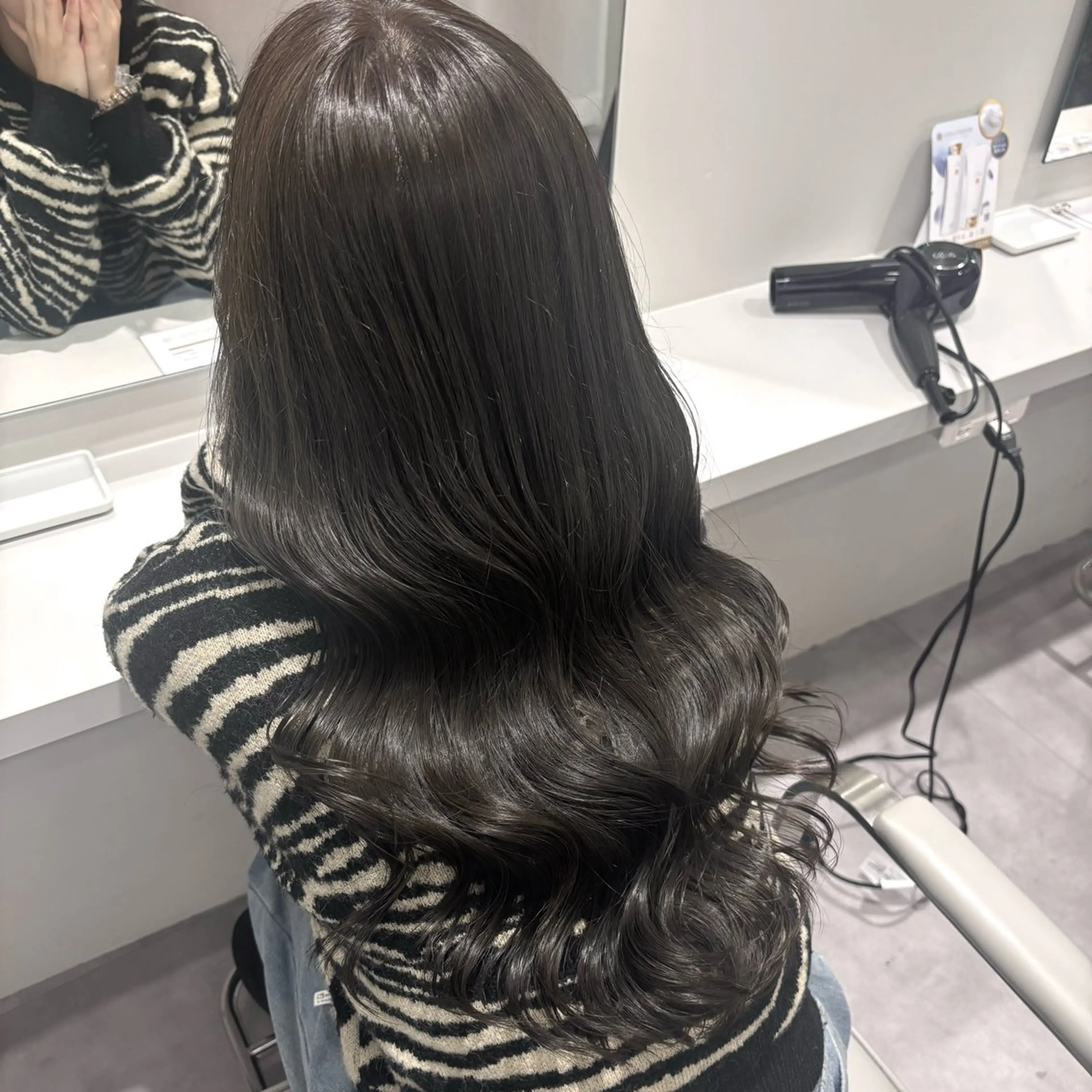 ロング カット ヘアカラー トリートメント hina /髪質改善/カラーのヘアスタイル