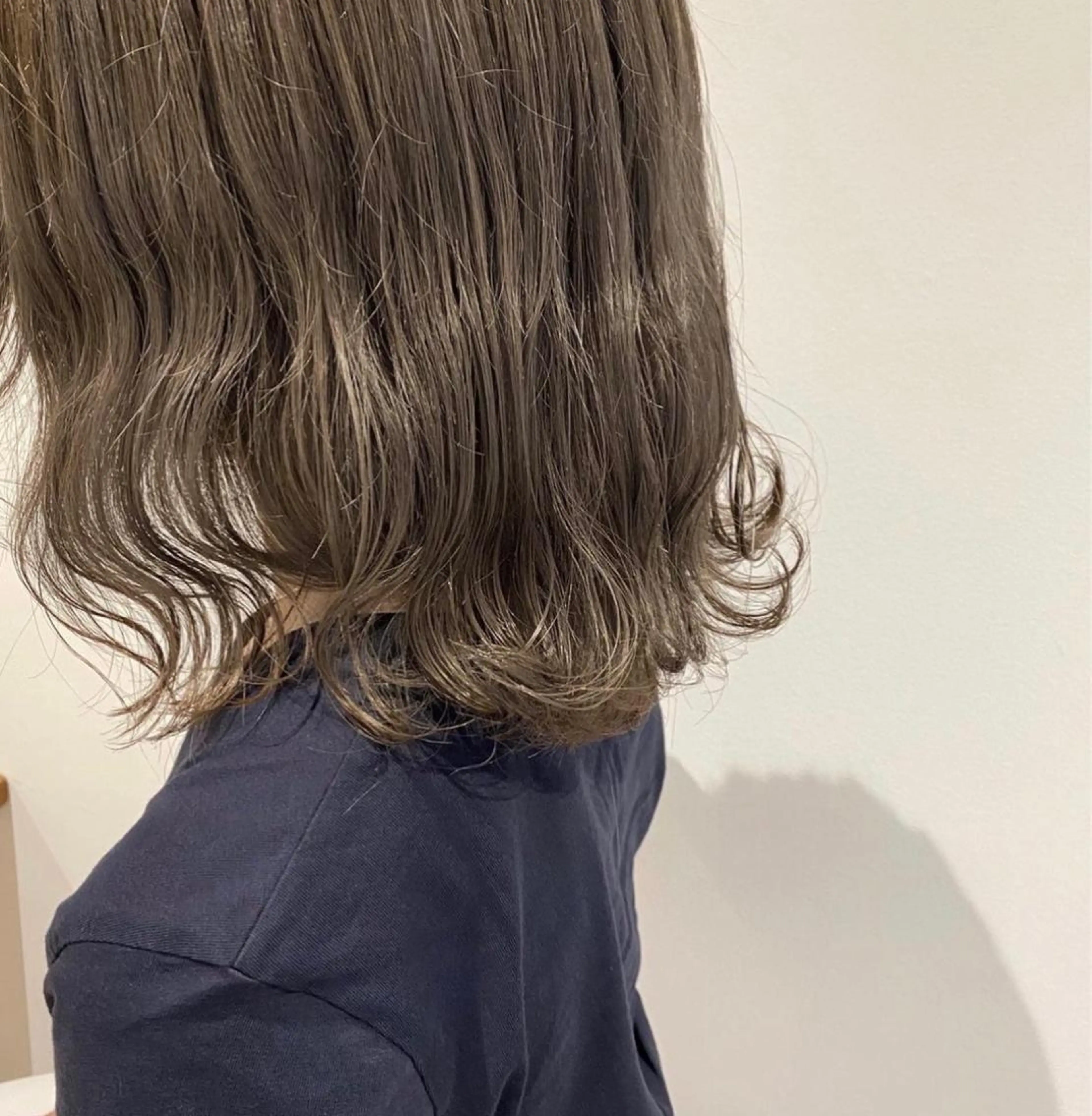 ミディアム カラー newi梅田🫧韓国 ヘア🫧sakiのヘアスタイル