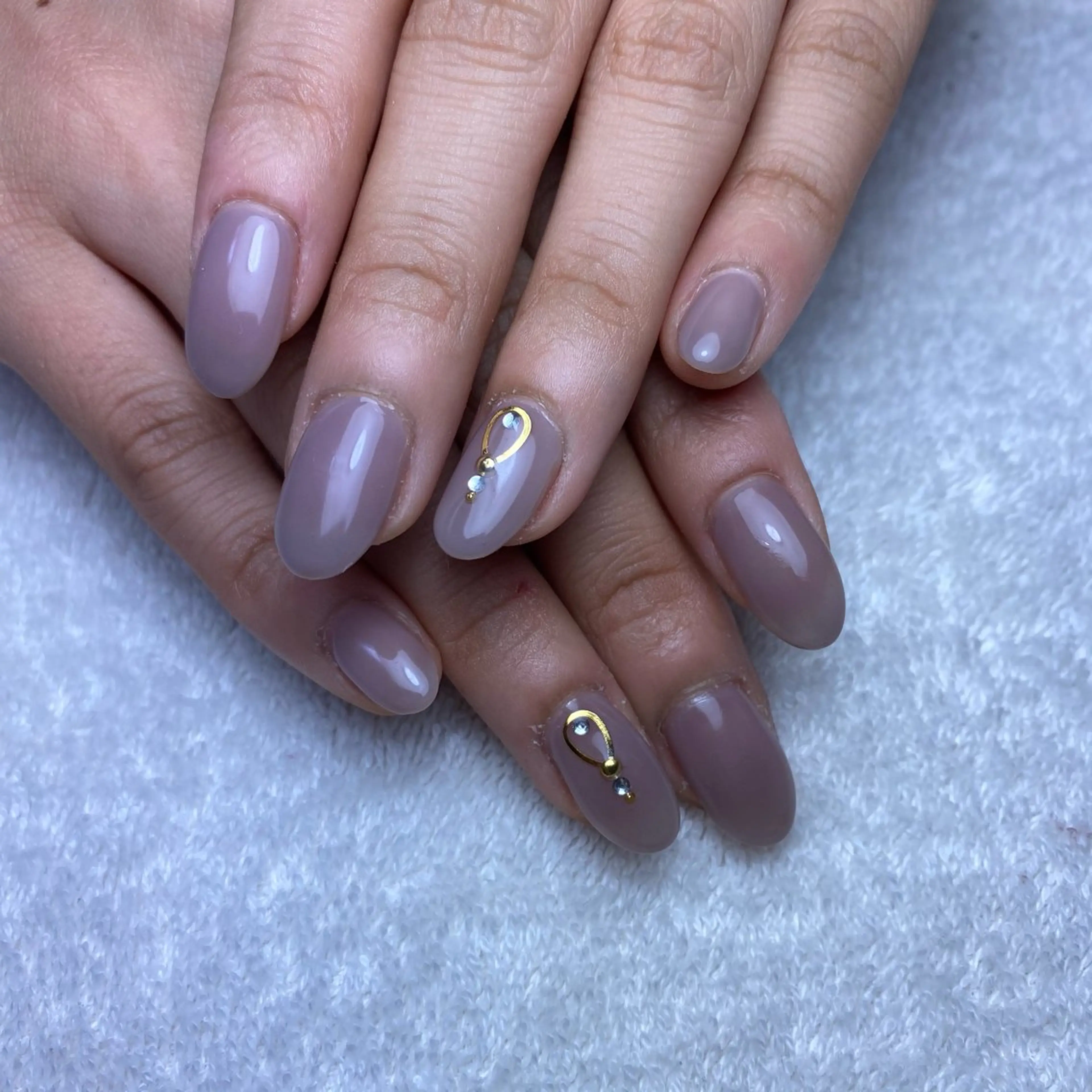 ネイル ワンカラーネイル パープル ハンドネイル COCO+所属・COCO +のエステ・リラクイメージ