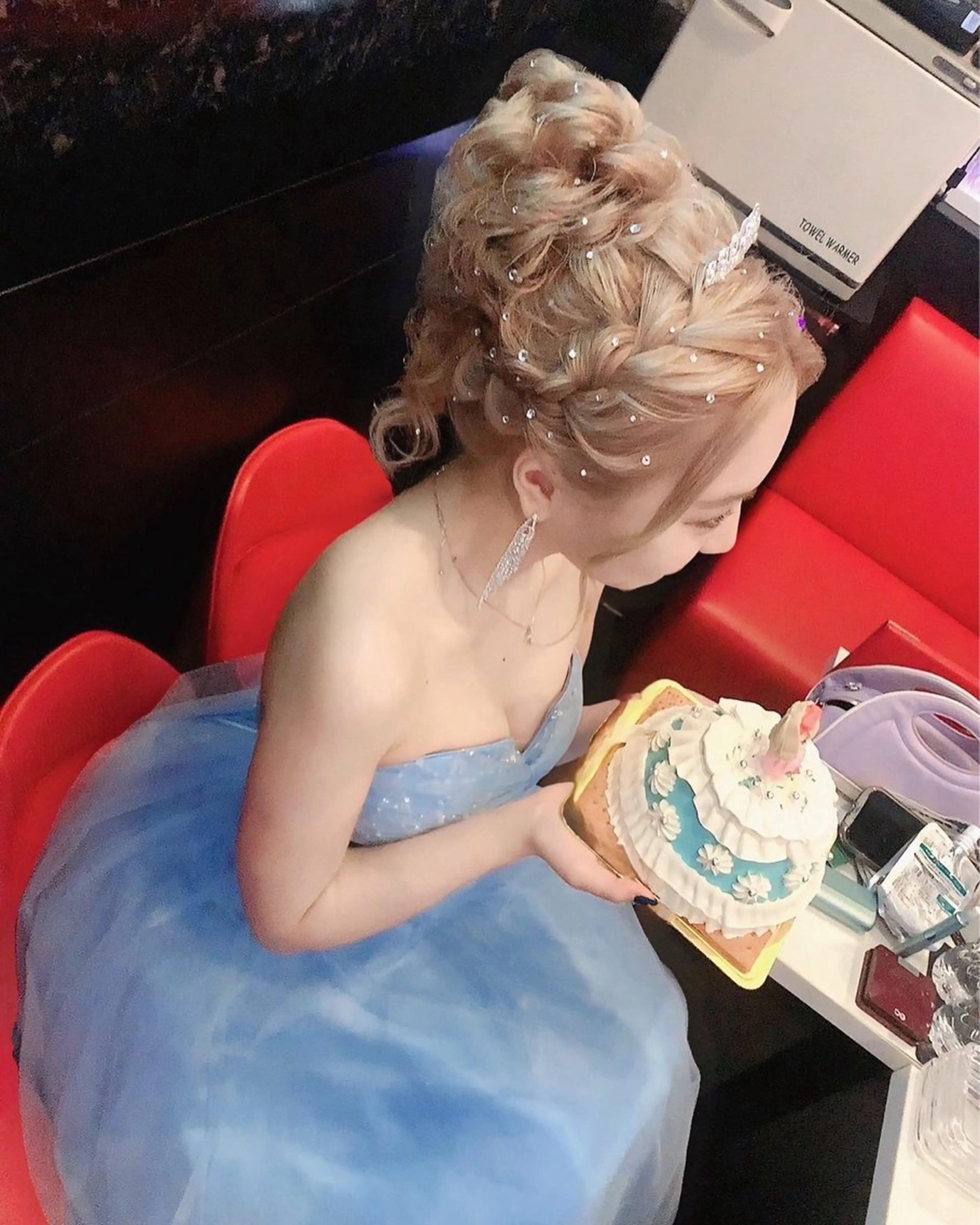 ロング ヘアアレンジ ヘアセット KANA カナのマツエク・マツパデザイン