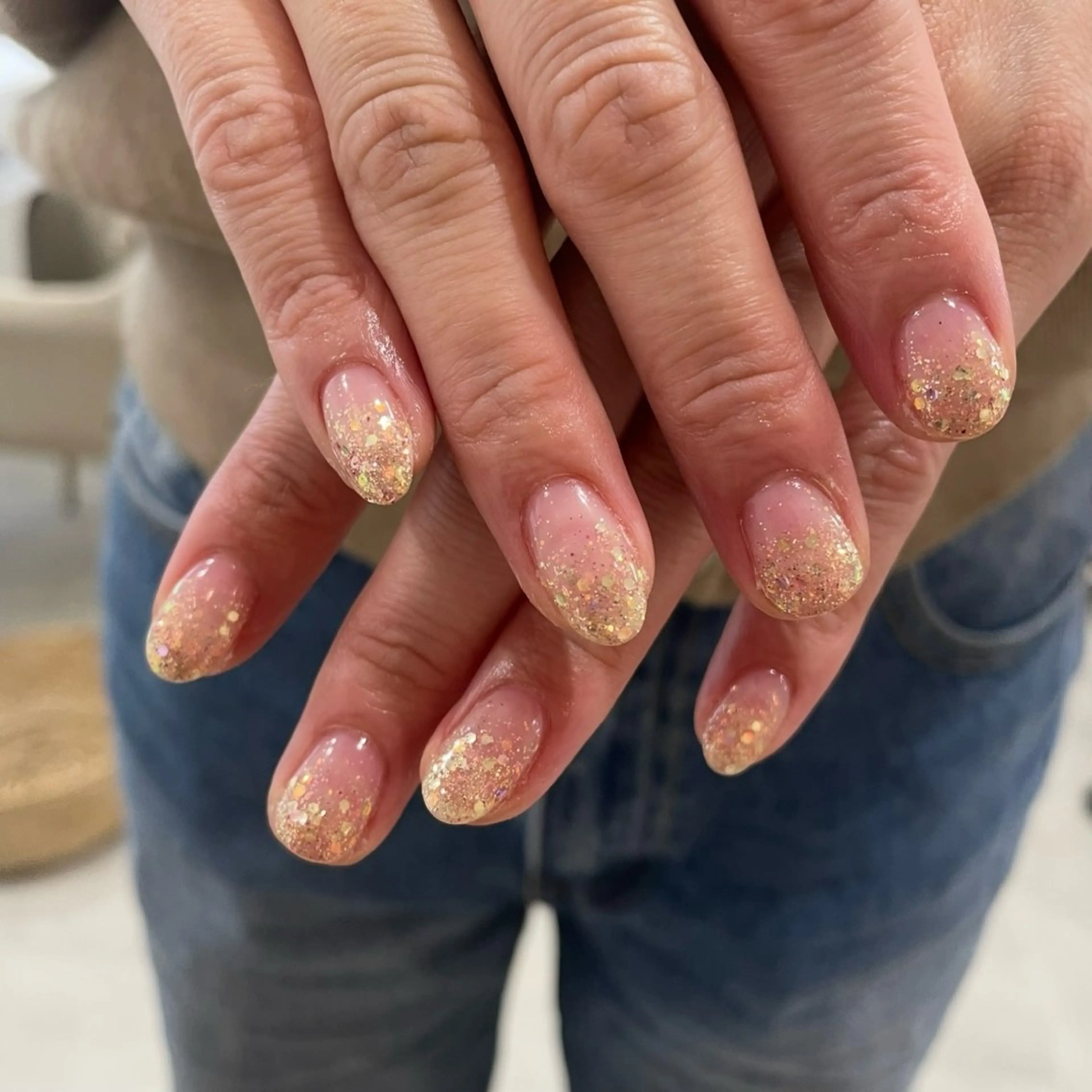 ネイル ハンドネイル 𝑟𝑖𝑠𝑎 🕯‎🤍のネイルデザイン