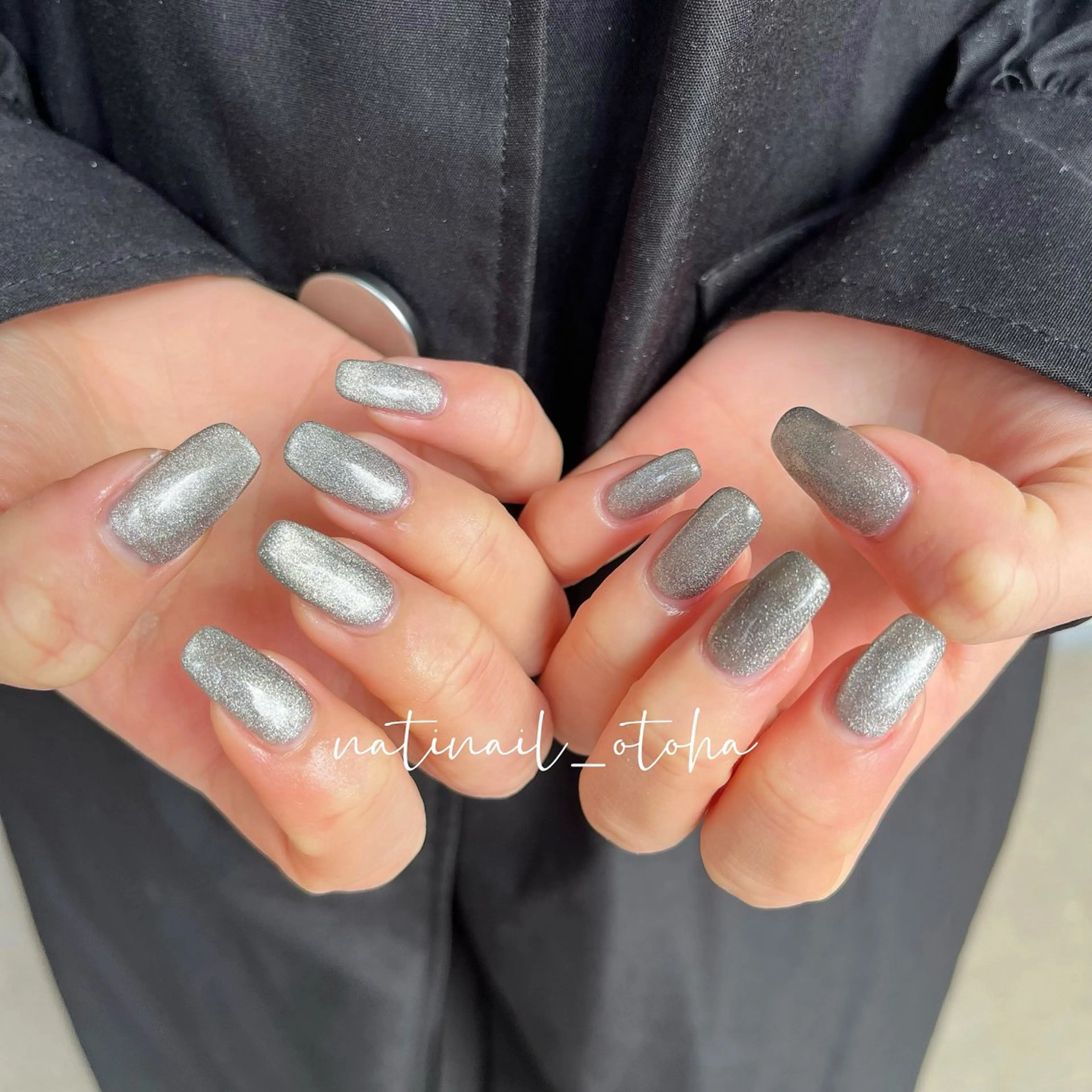 ネイル マグネットネイル シルバー ハンドネイル natinail_otoha所属・toa. nailのネイルデザイン