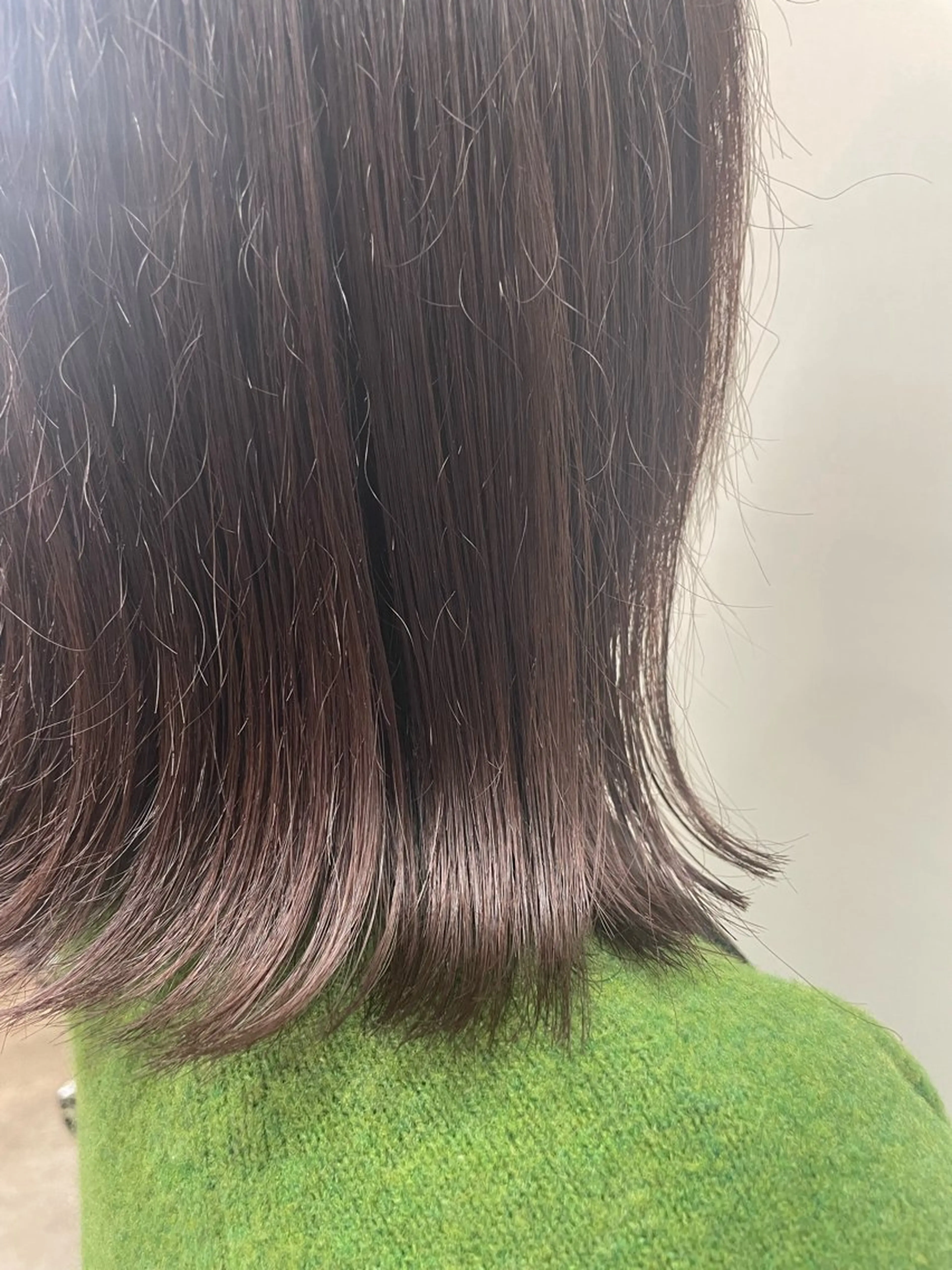 ミディアム カット ヘアカラー 手塚 由佳のヘアスタイル