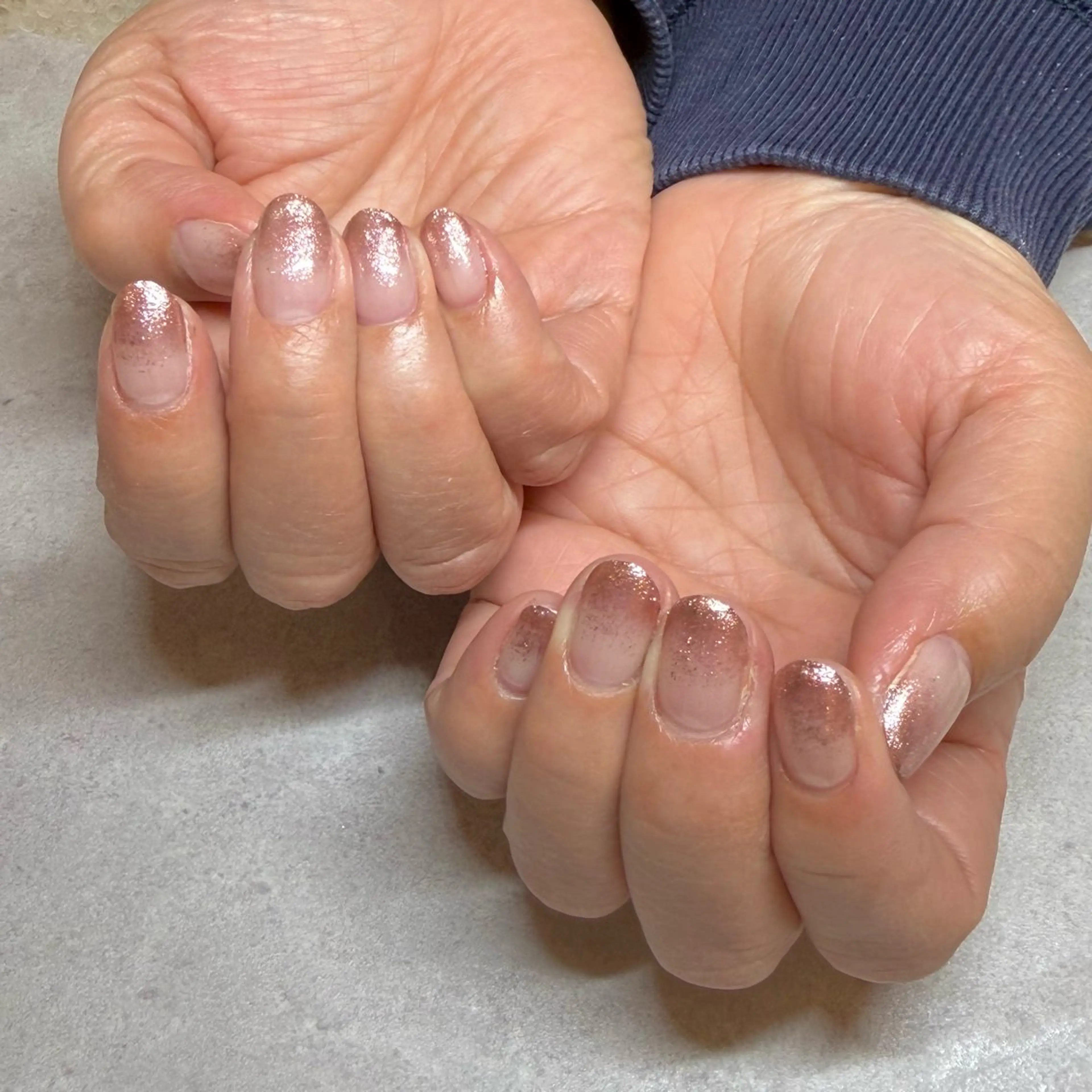 ネイル グラデーション ラメ(グリッター) ラメグラデーション CHOUETTE所属・CHOUETTE YUMIのネイルデザイン