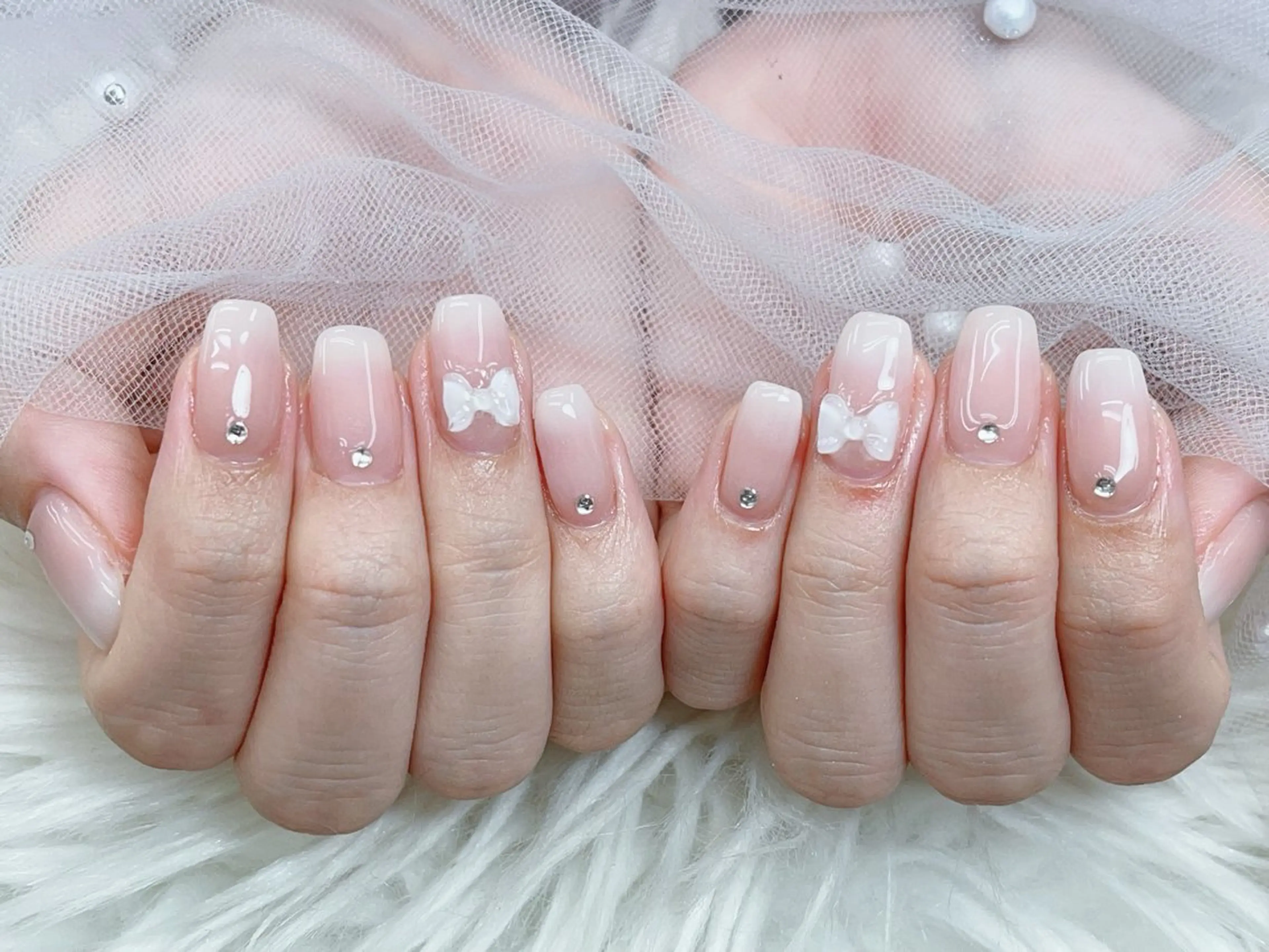 メンズ ネイル アートネイル フレンチネイル ジェルネイル キラキラネイル パラジェル ハンドネイル Bloom スカルプ専門店のネイルデザイン