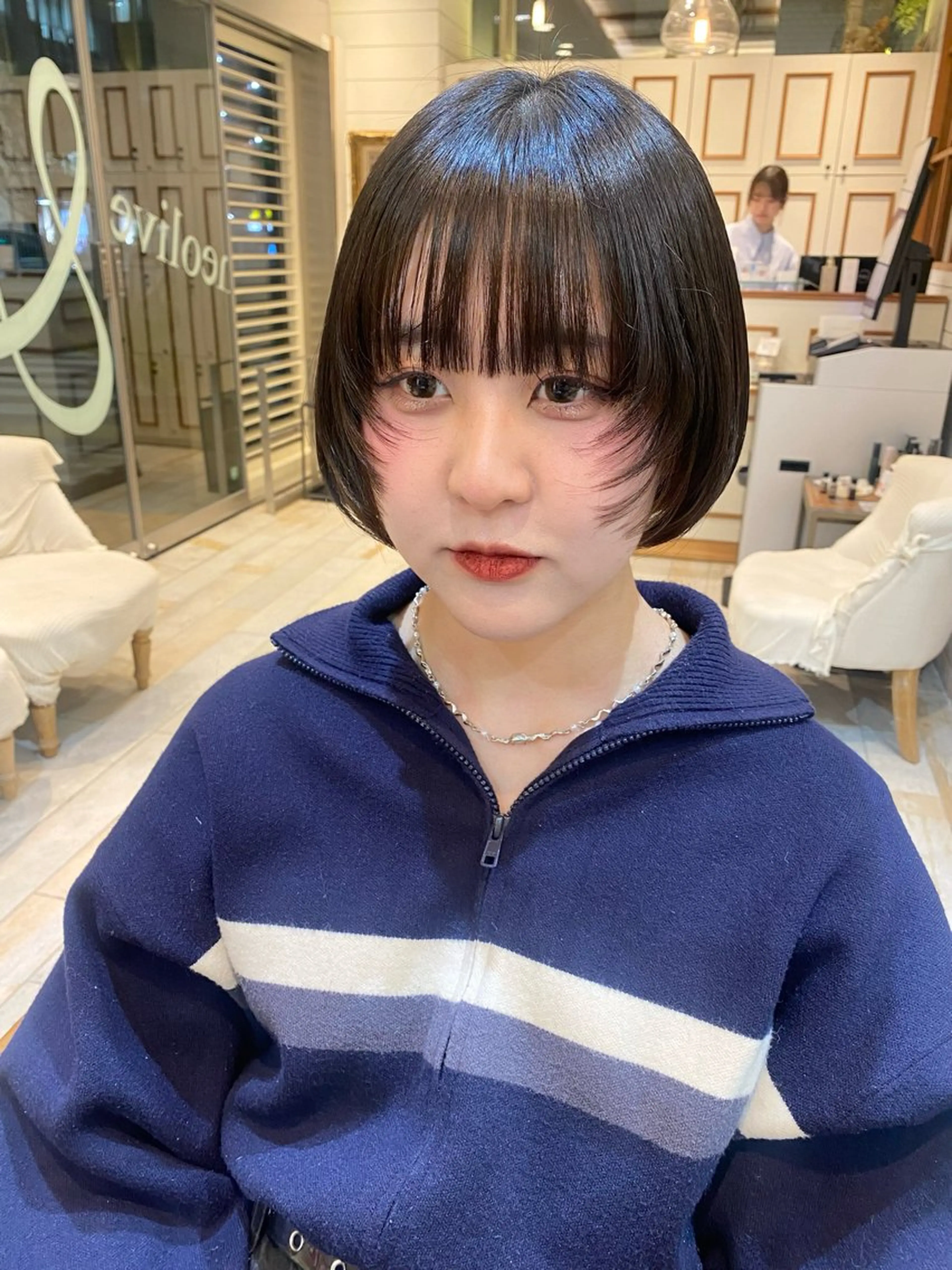 ミディアム カット トリートメント Lil by JIL BLAN所属・美髪ヘア💛 TOMOMIのヘアスタイル