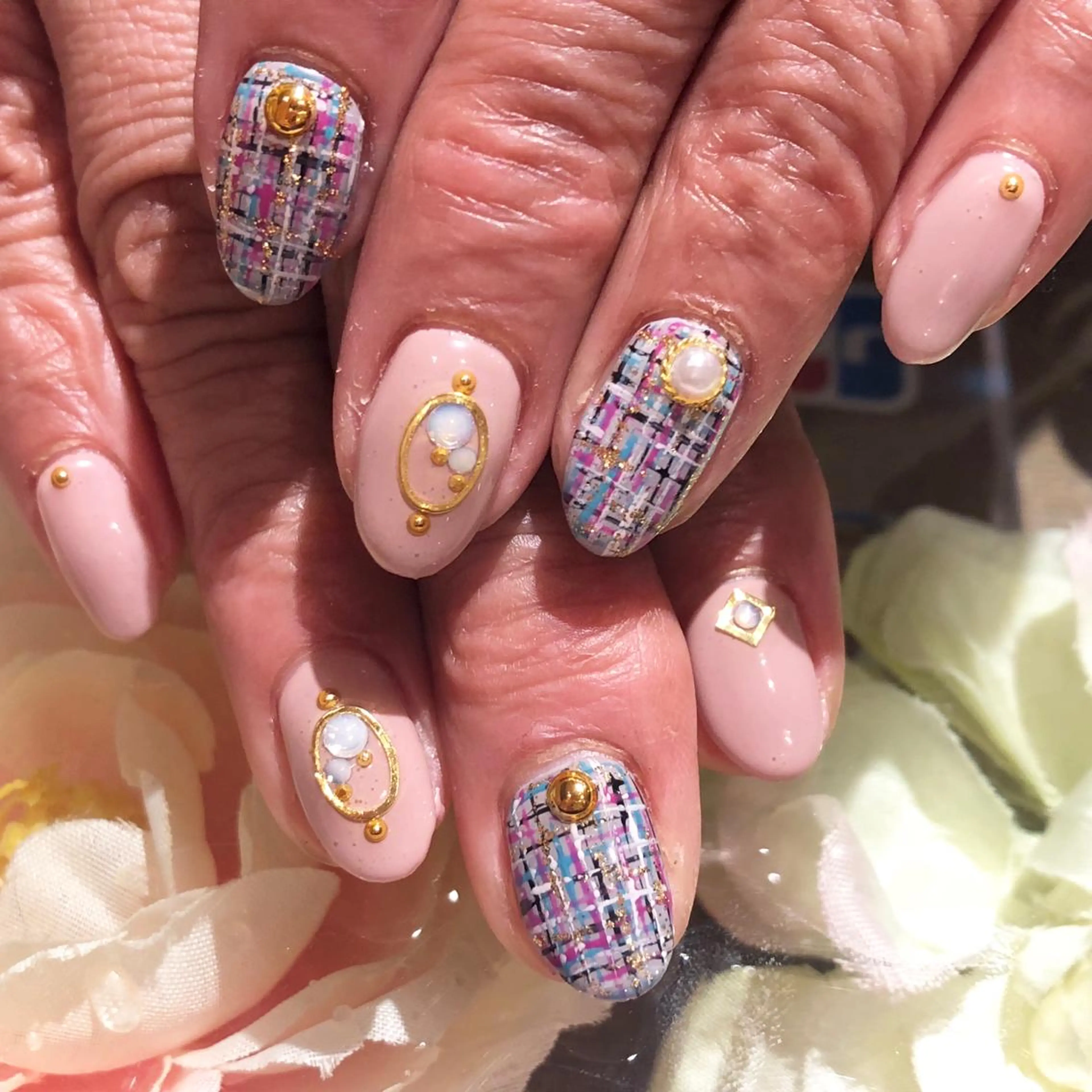 ネイル Nest 三田のマツエク・マツパデザイン