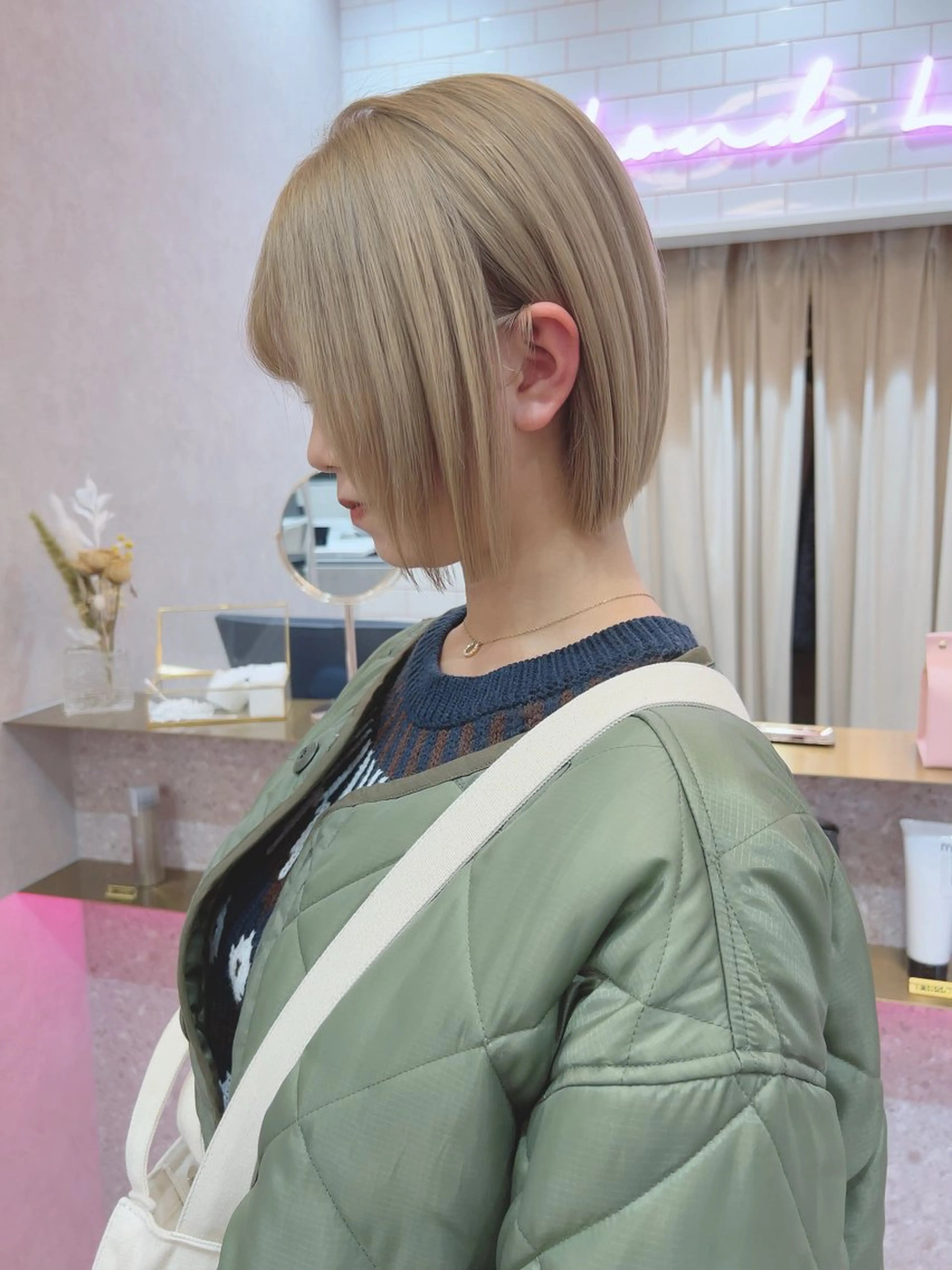 ミディアム ヘアカラー トリートメント ハイトーンヘア れおん🌙のヘアスタイル