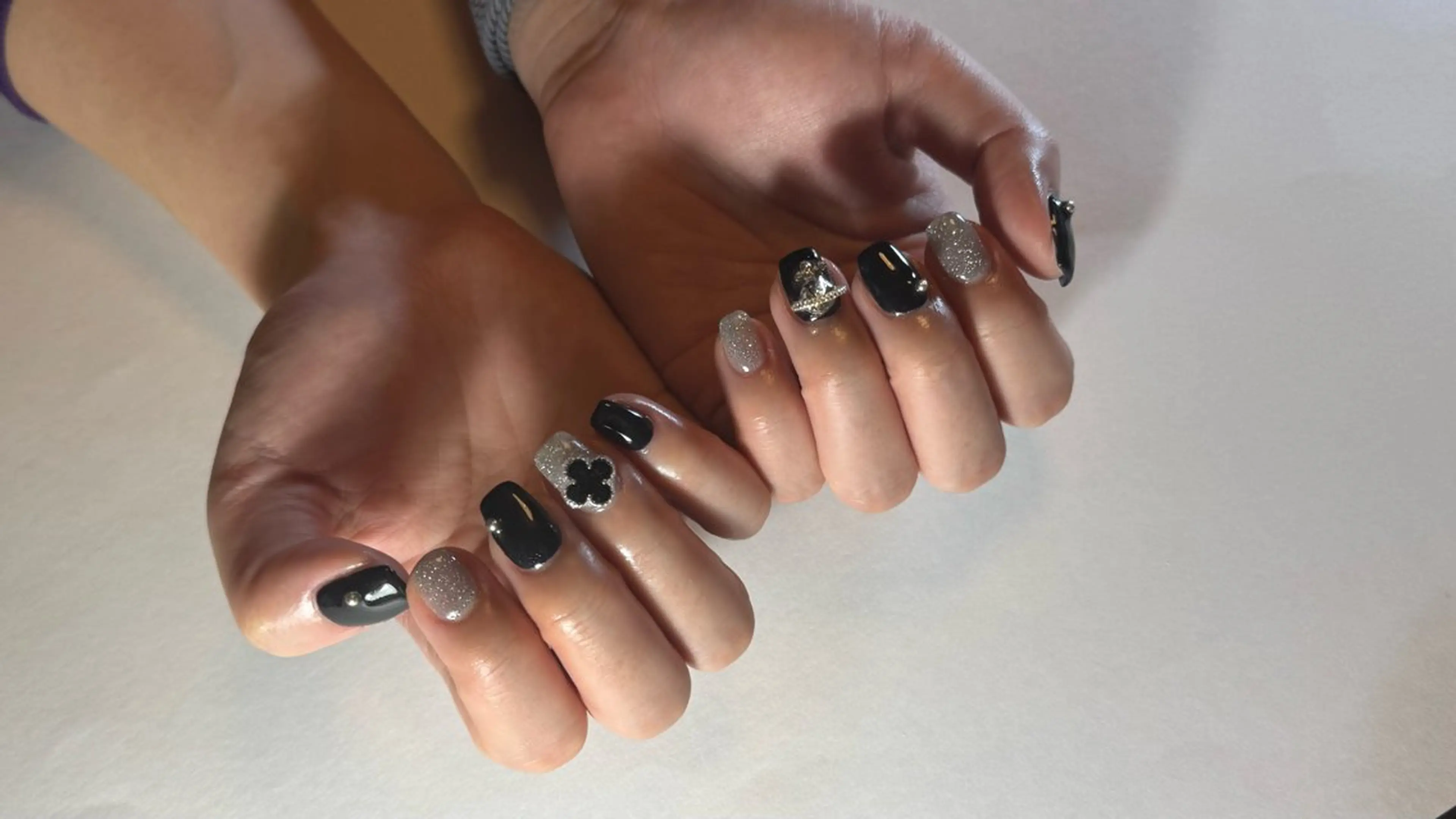 ネイル ハンドネイル フットネイル ハンドケア NailsbyT N.Sugamoのネイルデザイン