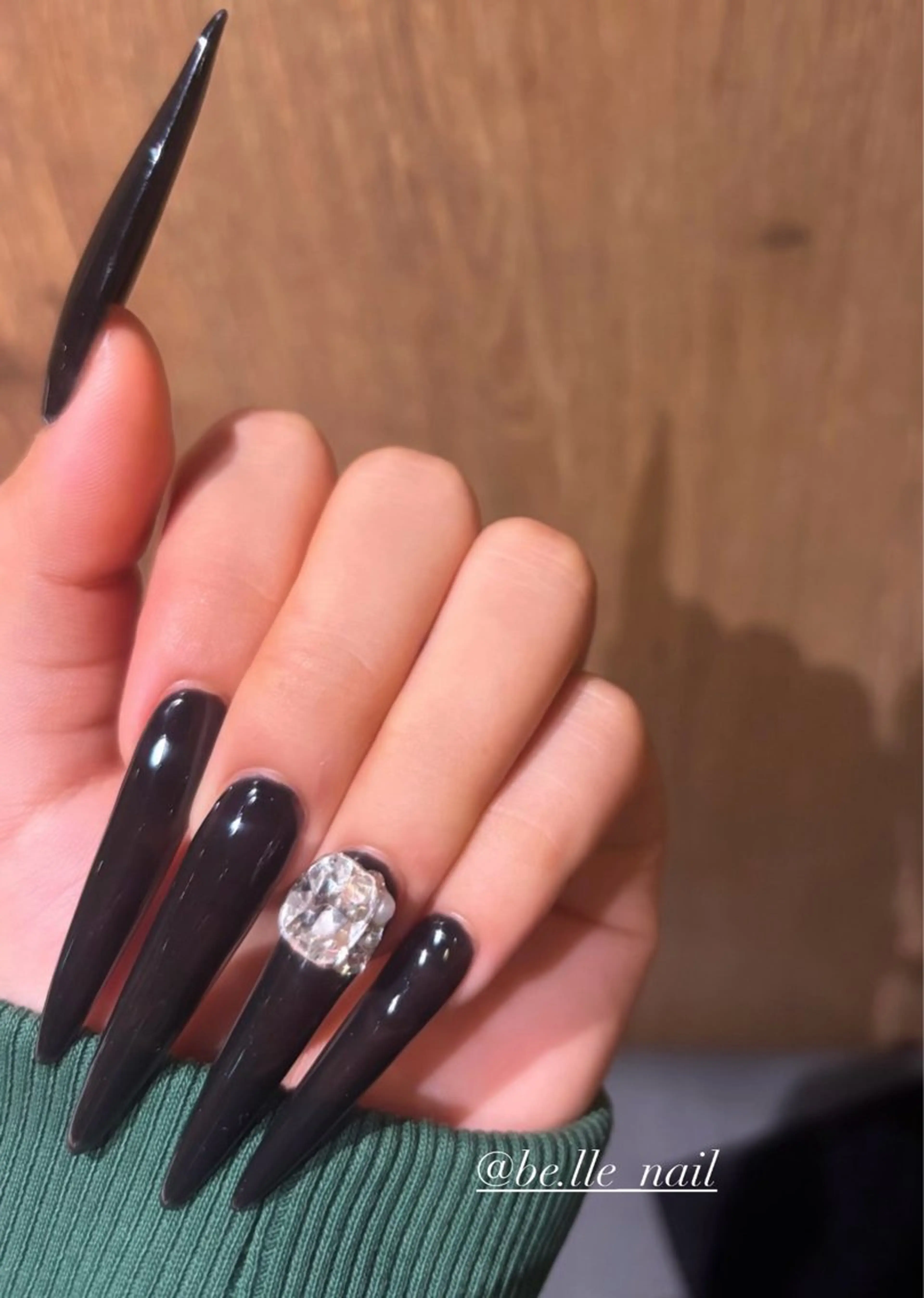 ネイル シンプルネイル ハンドネイル 憩い所属・札元 杏樹のネイルデザイン