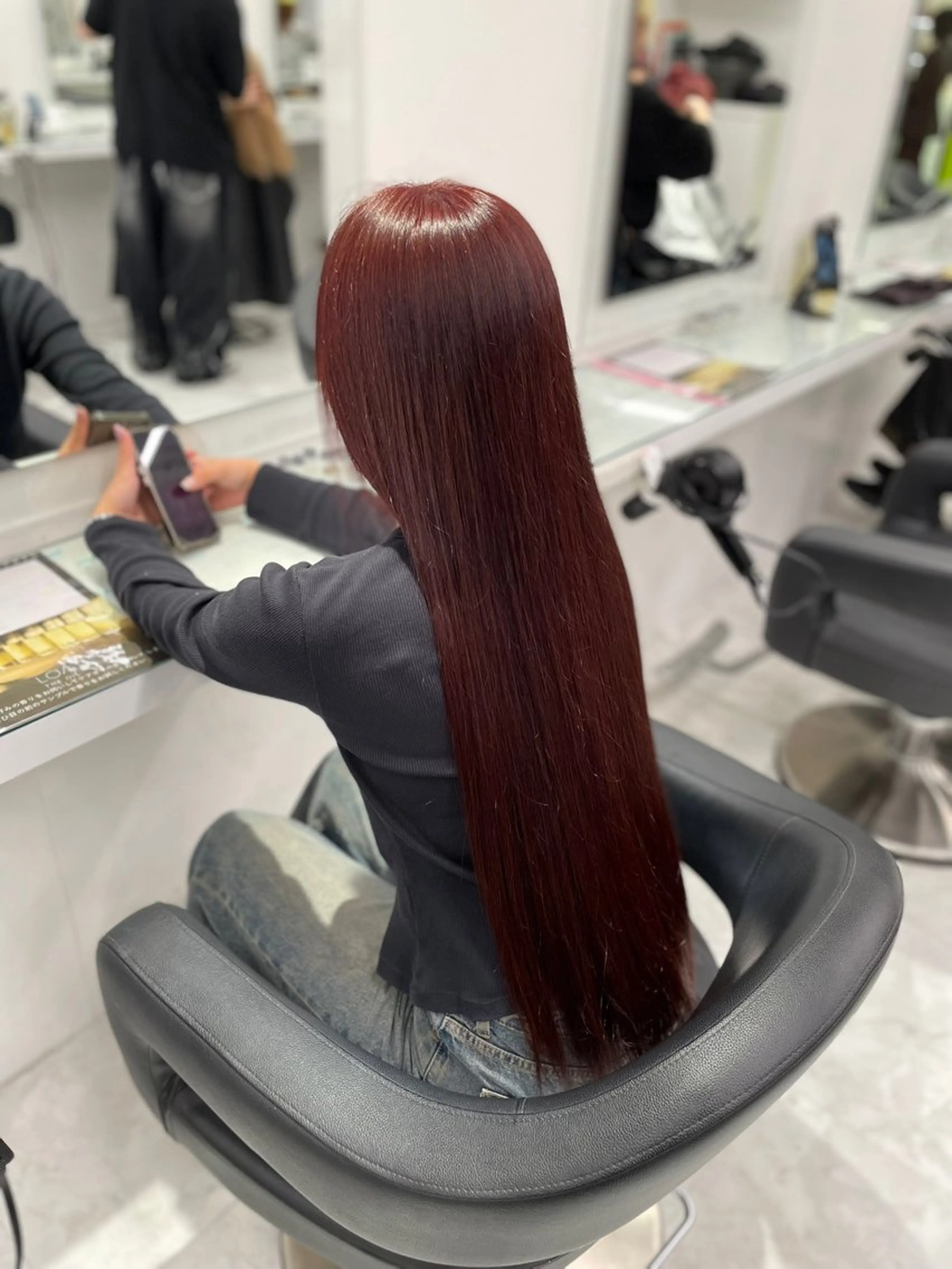 ロング カラー ヘアカラー トレンド暖色ヘア🍒 miu🍒のヘアスタイル