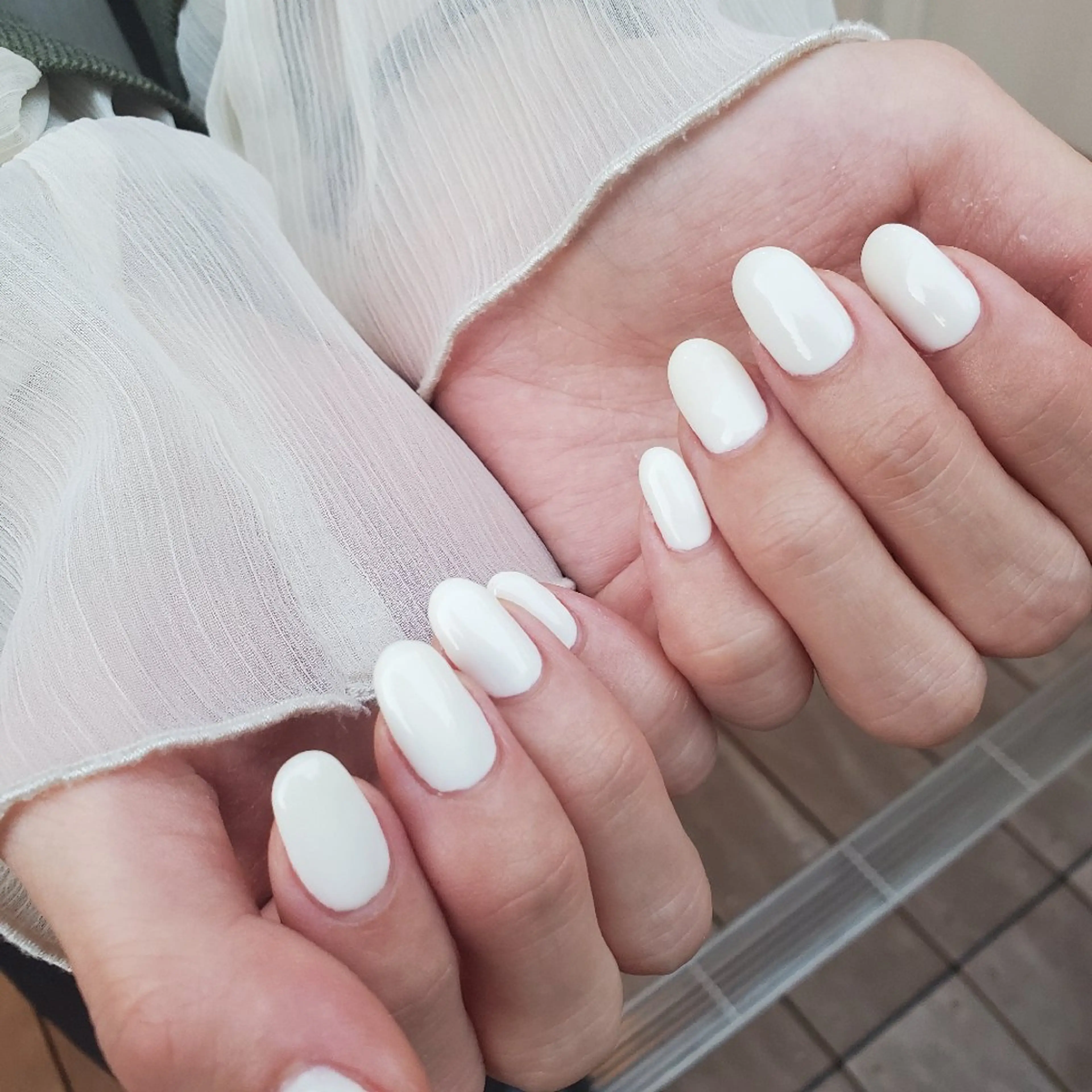 ネイル ワンカラーネイル MOM  原宿店所属・MoM マムネイル原宿のネイルデザイン