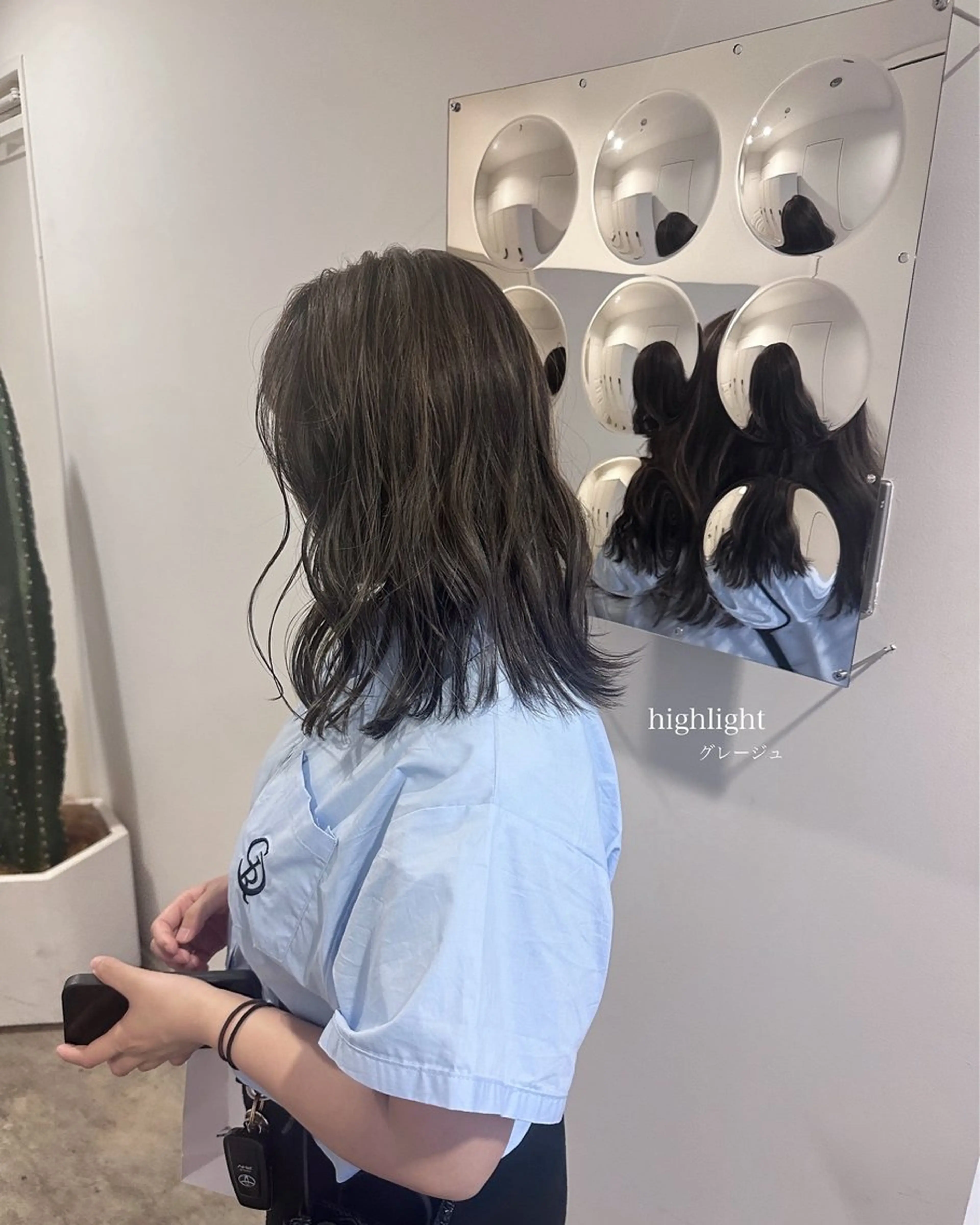 セミロング カラー 透明感カラー グレージュ ハイライトカラー ハイライト ヘアカラー 髪質改善/似合わせ カラー/レイヤーのヘアスタイル