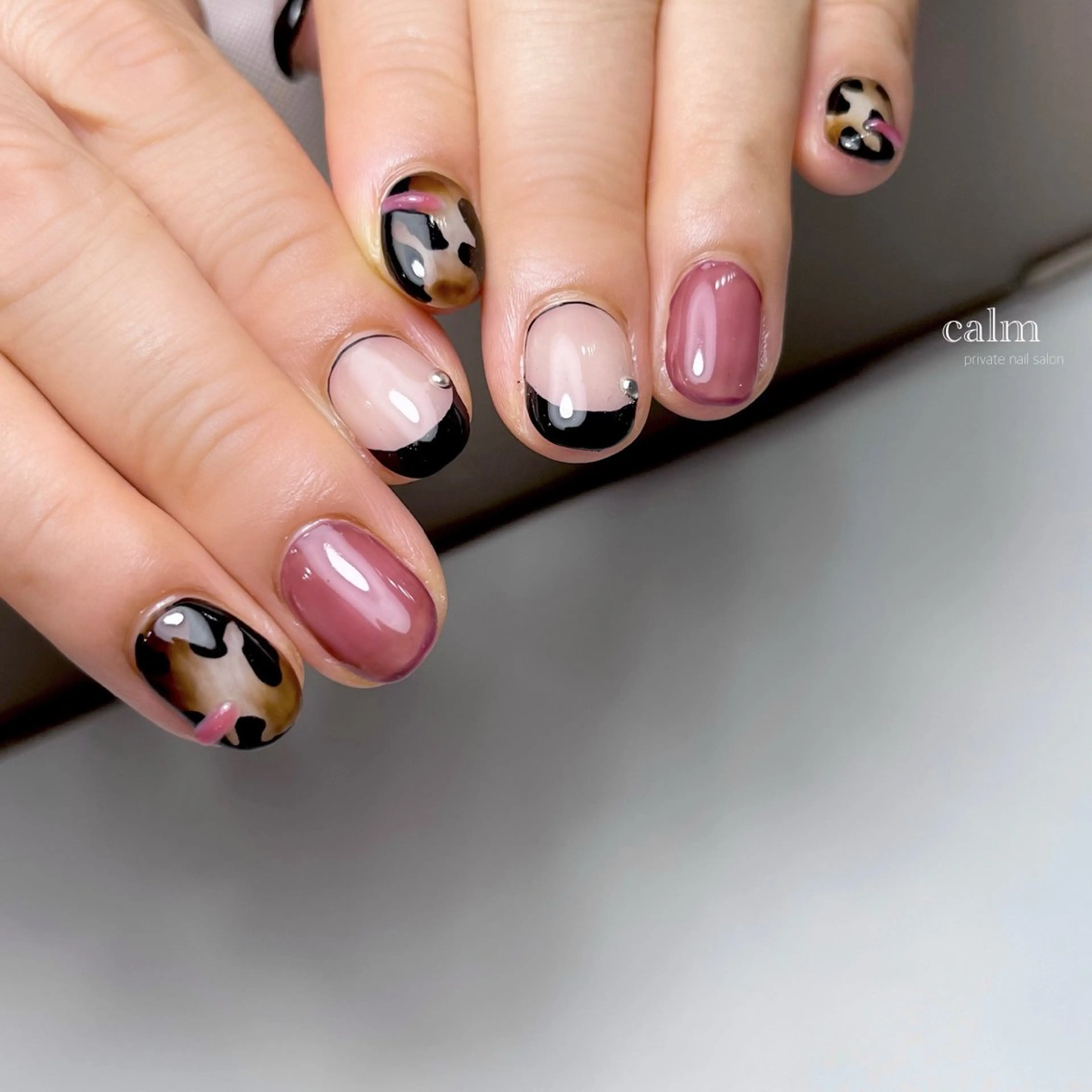 ネイル ハンドネイル calm 〔ｶｰﾑ〕のネイルデザイン