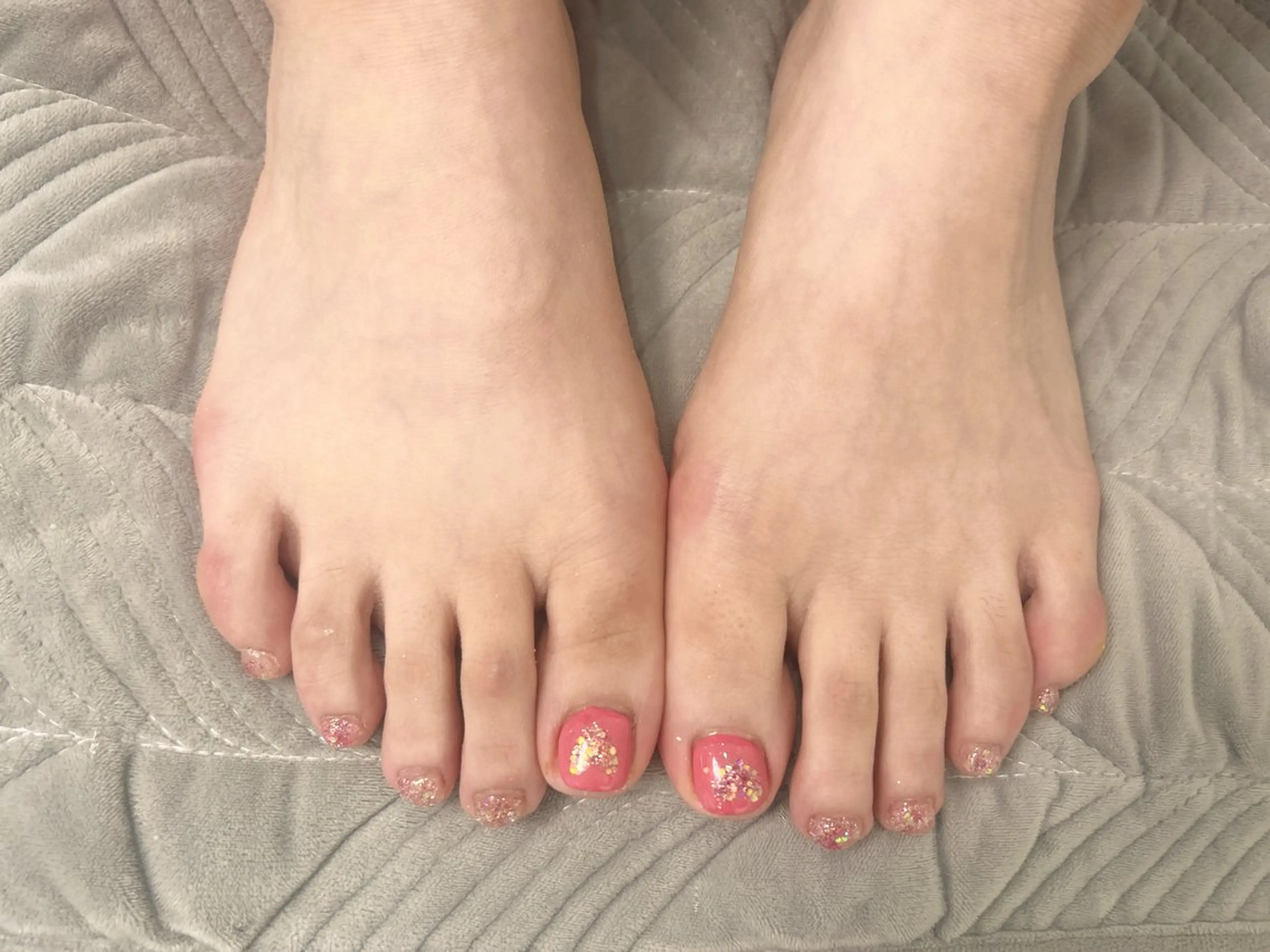 カラー ピンクカラー キューティプティ池袋東口店所属・🍒✨萌 萌✨🍒のネイルデザイン