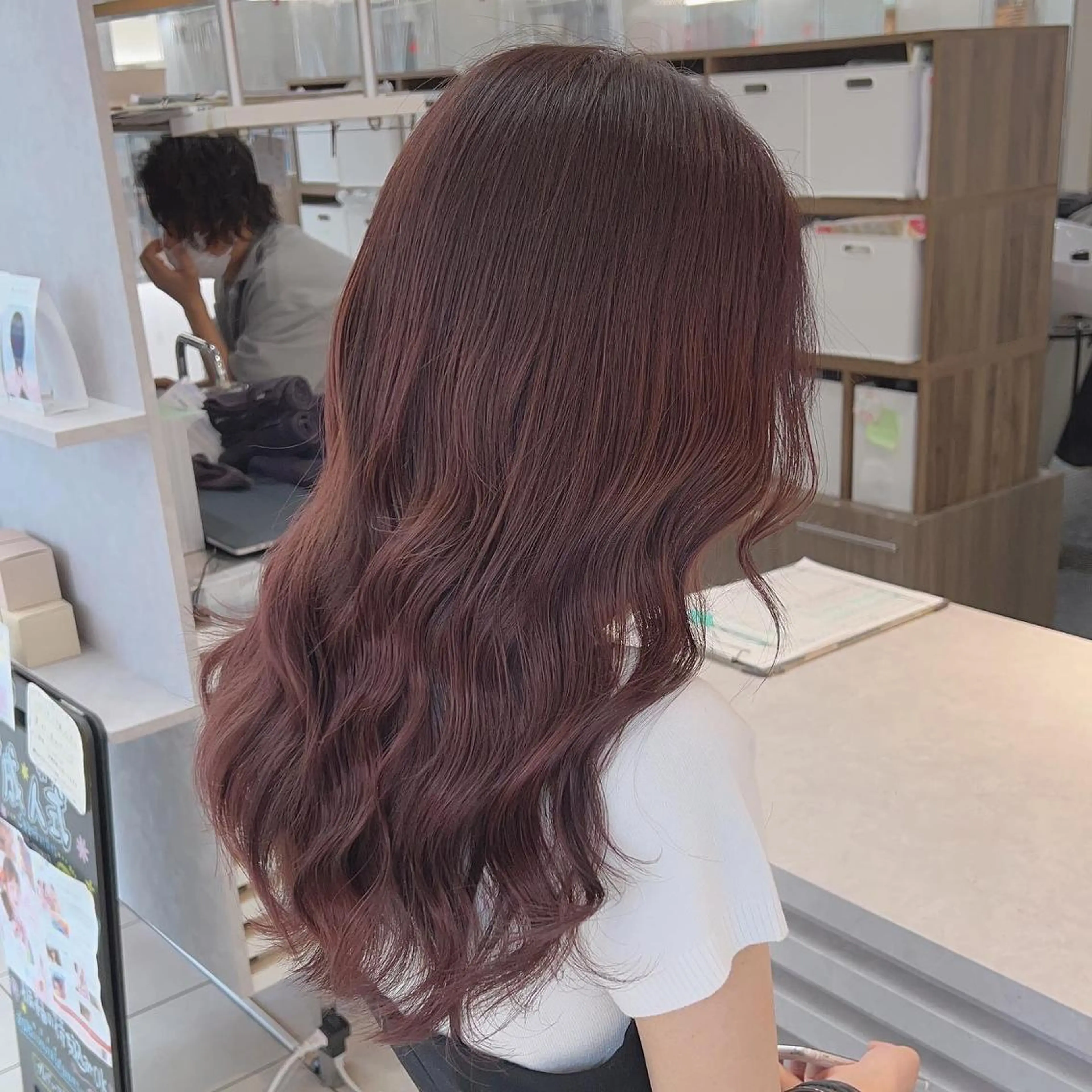 カラー ブリーチ ブラウンカラー 透明感カラー ココアブラウン ラベンダーカラー カット ヘアカラー エリアマネージャー 復活の大澤竜馬のヘアスタイル