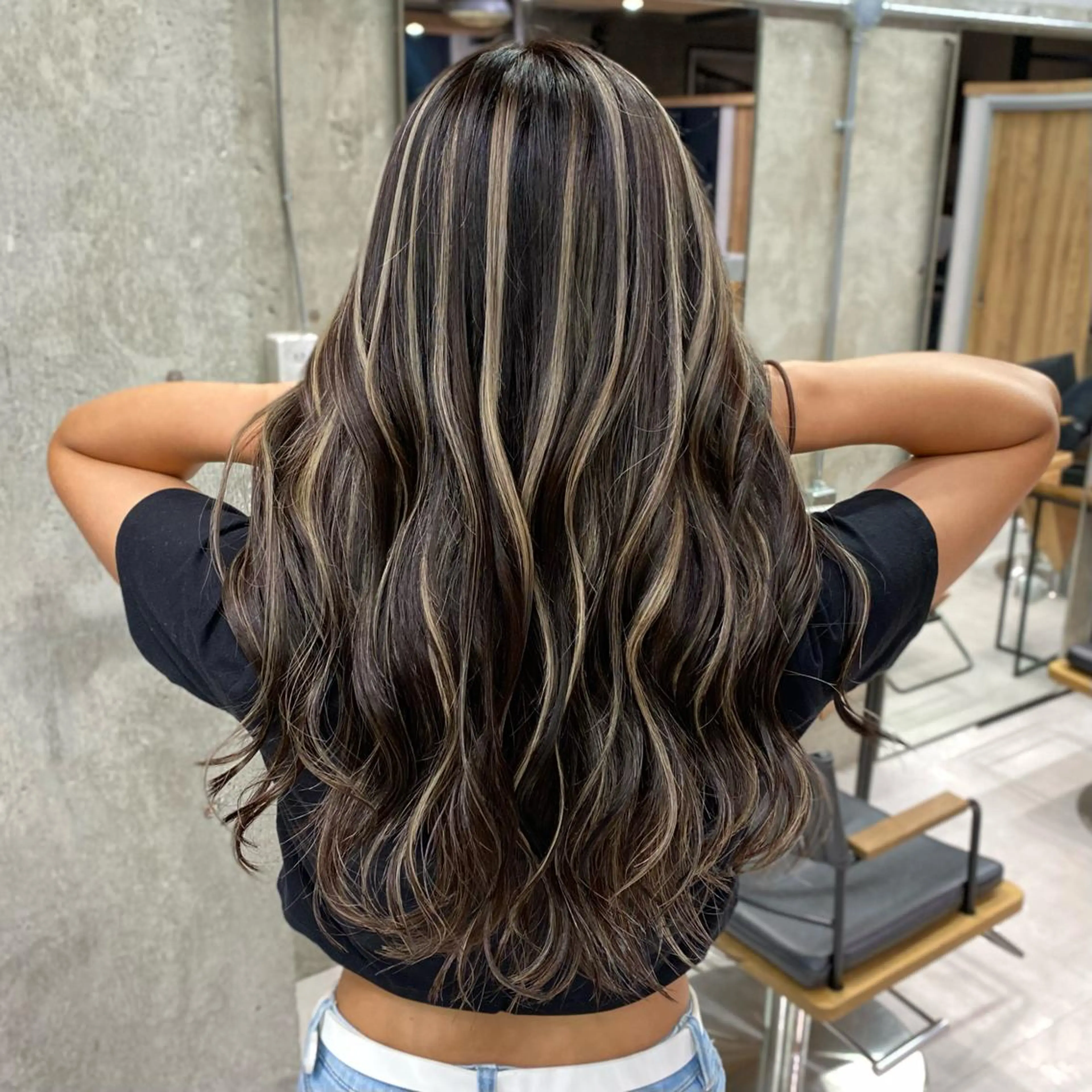 ロング カラー バレイヤージュ デザインカラー ハイライトカラー ハイライト レイヤーカット ヘアカラー 🌈透明感カラー ✨松田龍也🌈のヘアスタイル