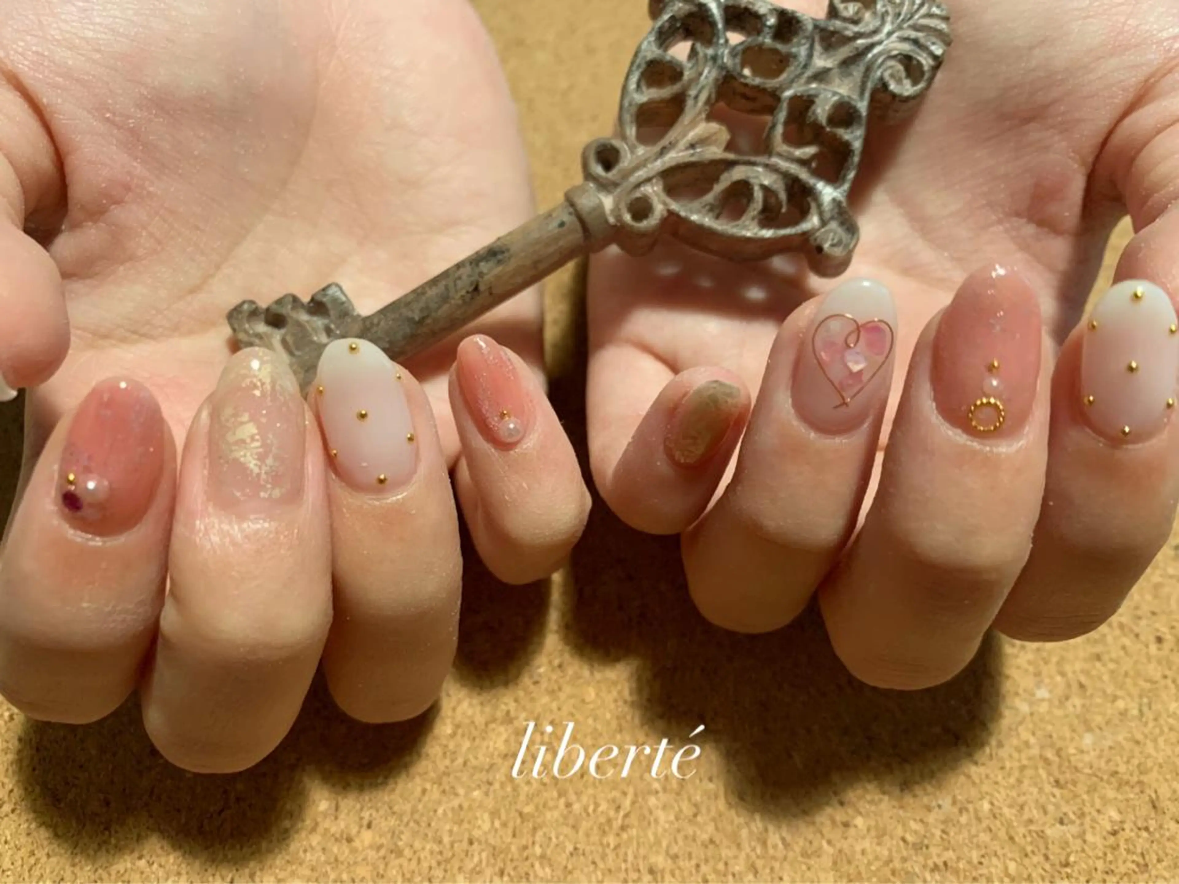ネイル liberté (リベルテ)のネイルデザイン