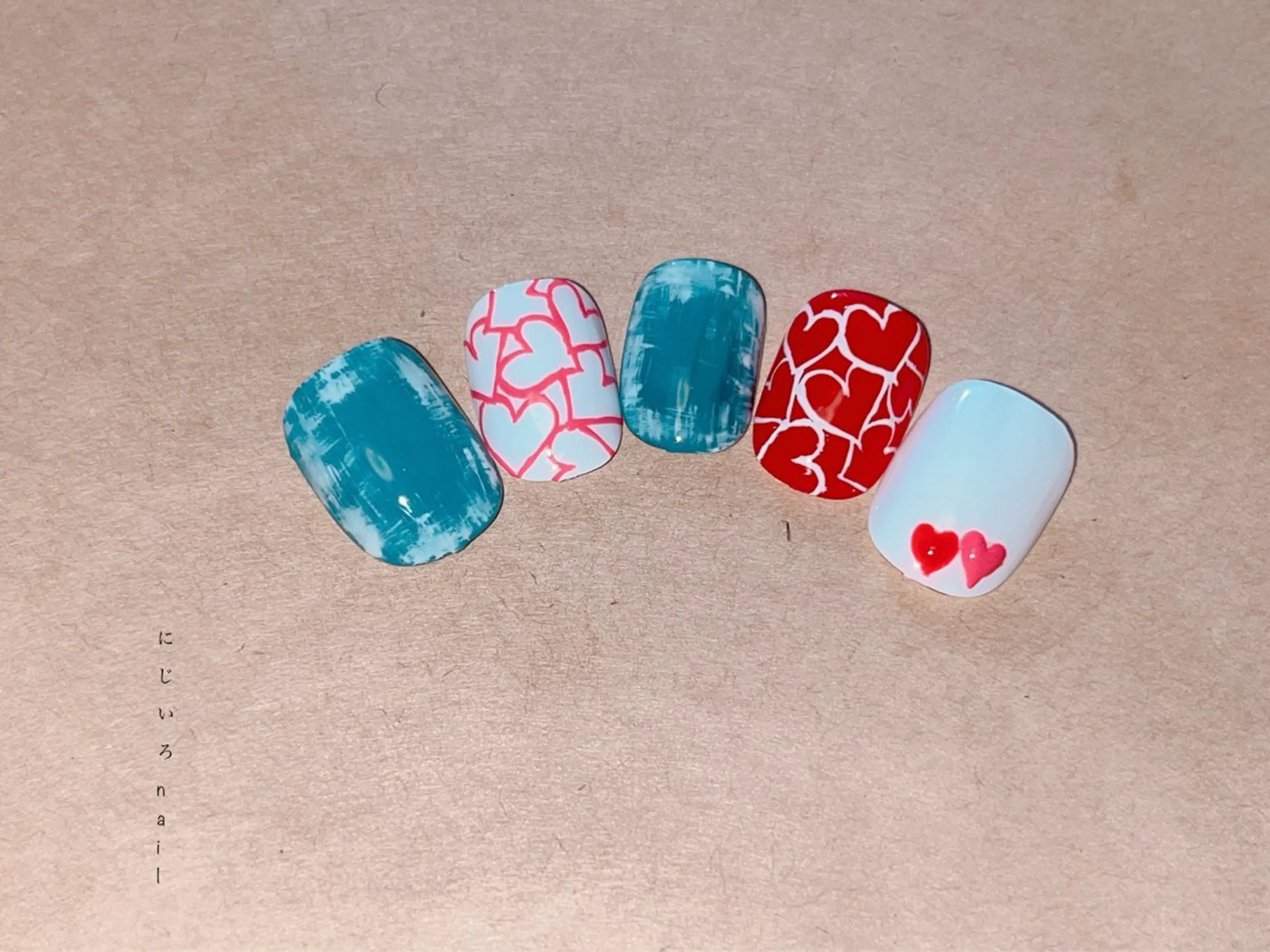 ネイル にじいろ nailのネイルデザイン