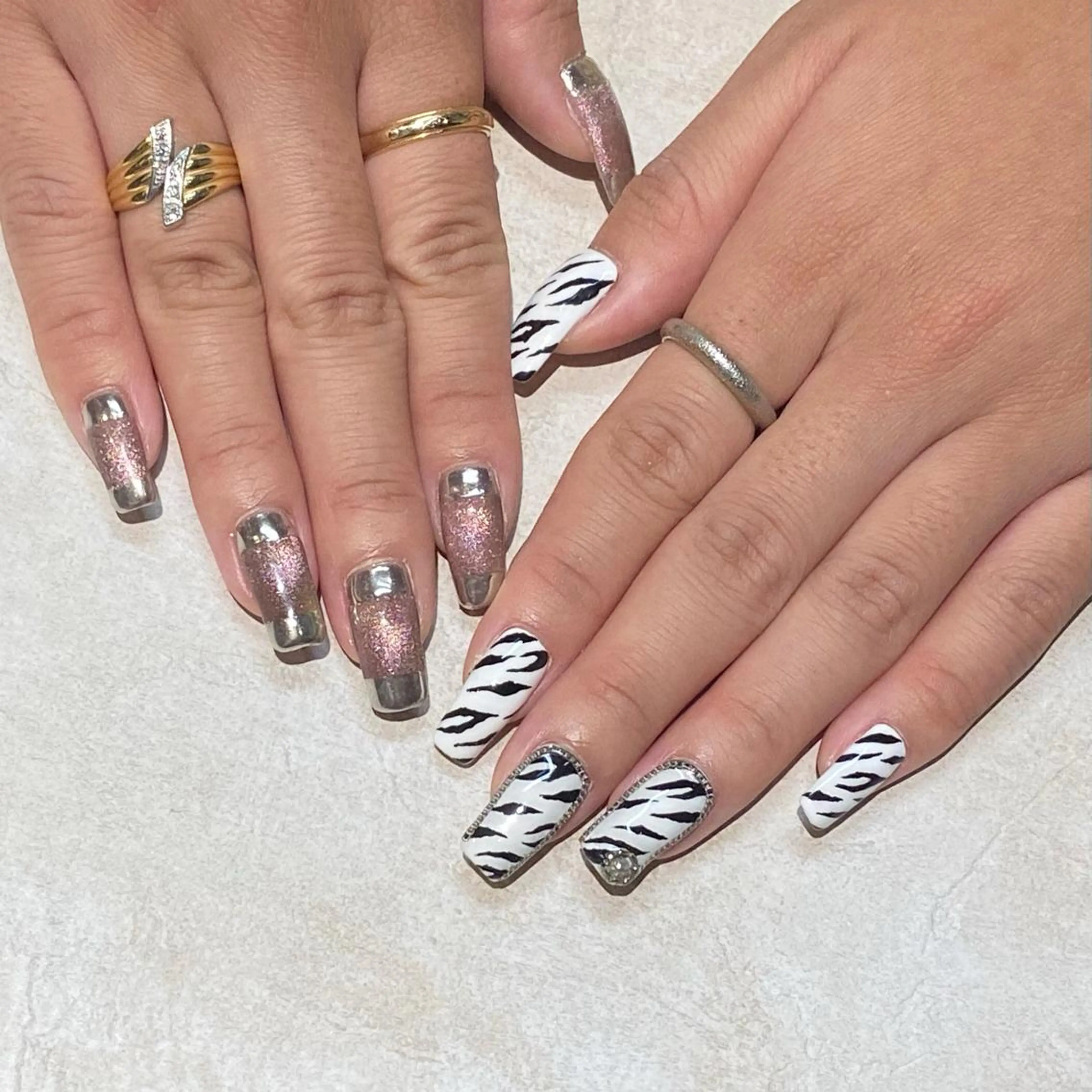 ネイル RounGe Nail&Eyelash所属・葛西 佑香のネイルデザイン