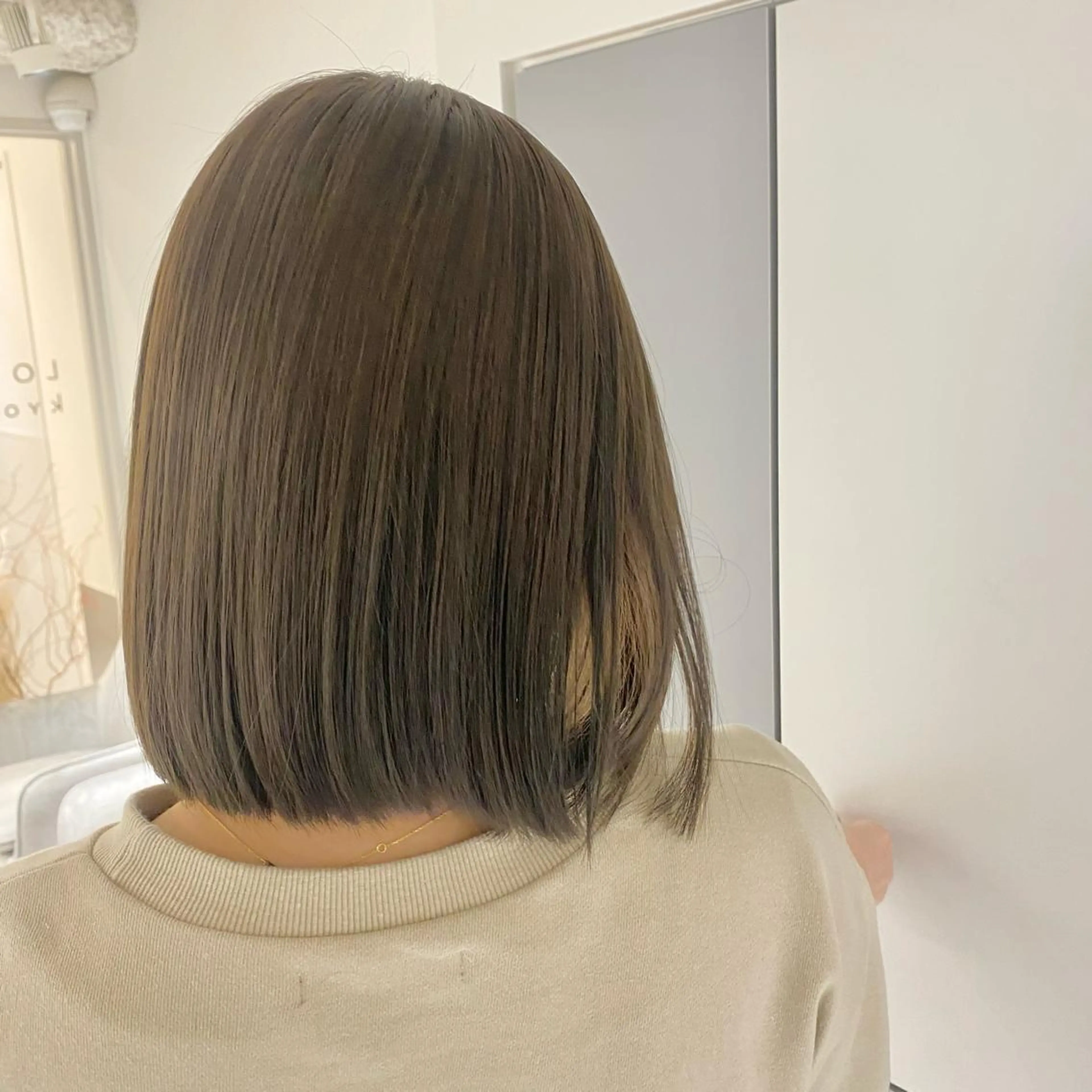 カットブリーチなしダブルカラー✨ダメージレスに最高の透明感を感じられるメニューとなります！高級トリートメント付き！の写真