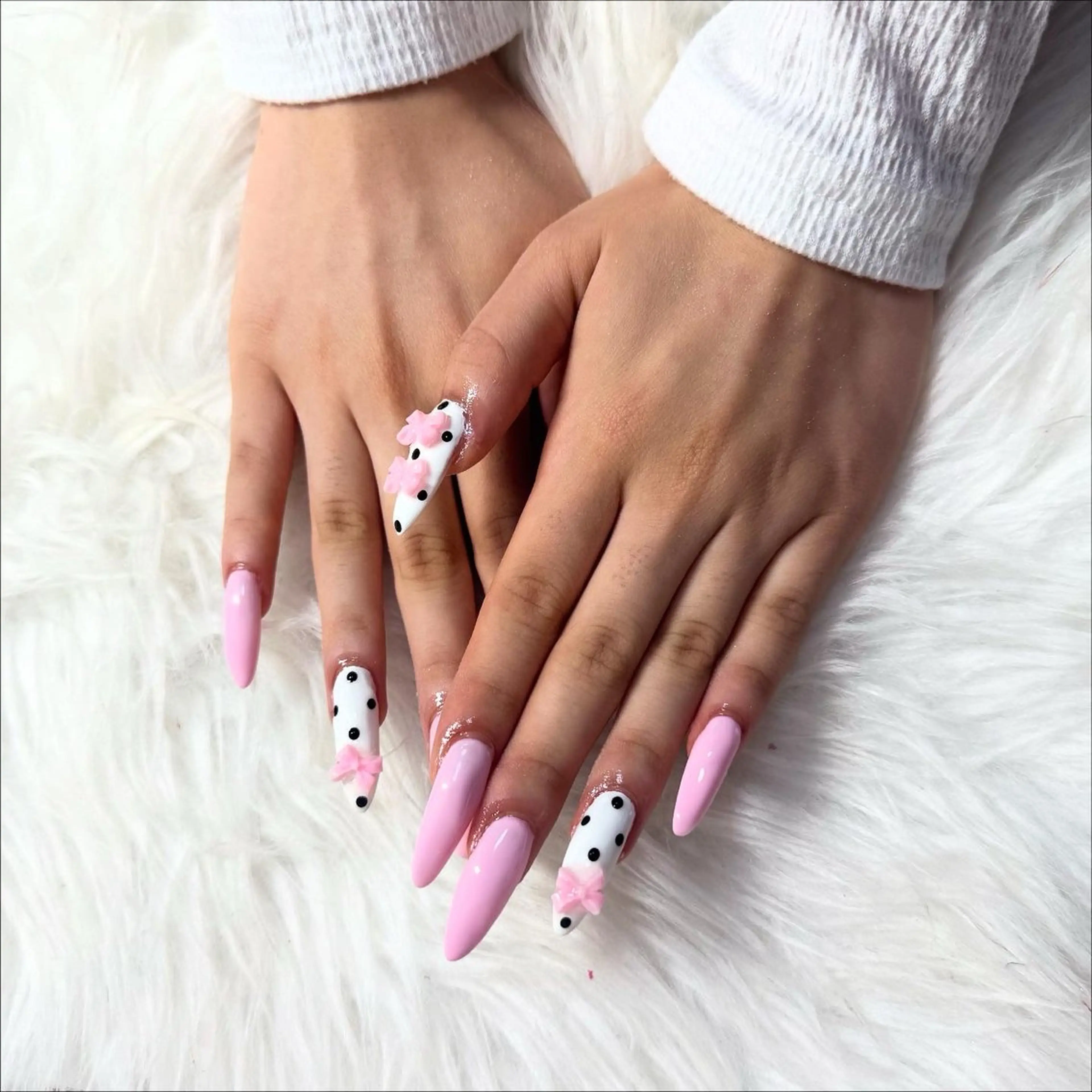 ロング ハンドネイル mao .のネイルデザイン